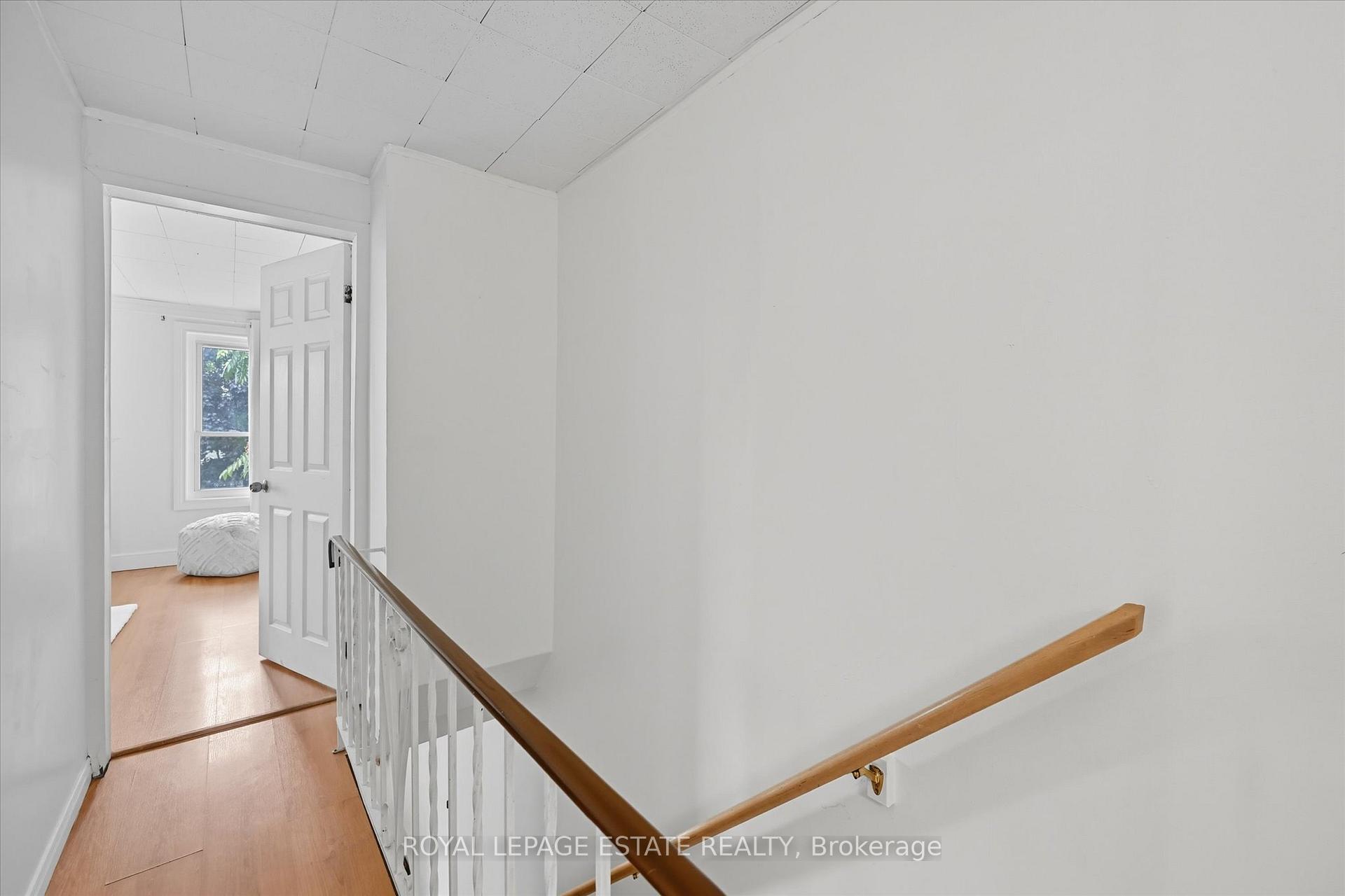 Photo 12 of 145 Avondale Street, Hamilton, Crown Point — HOMEH