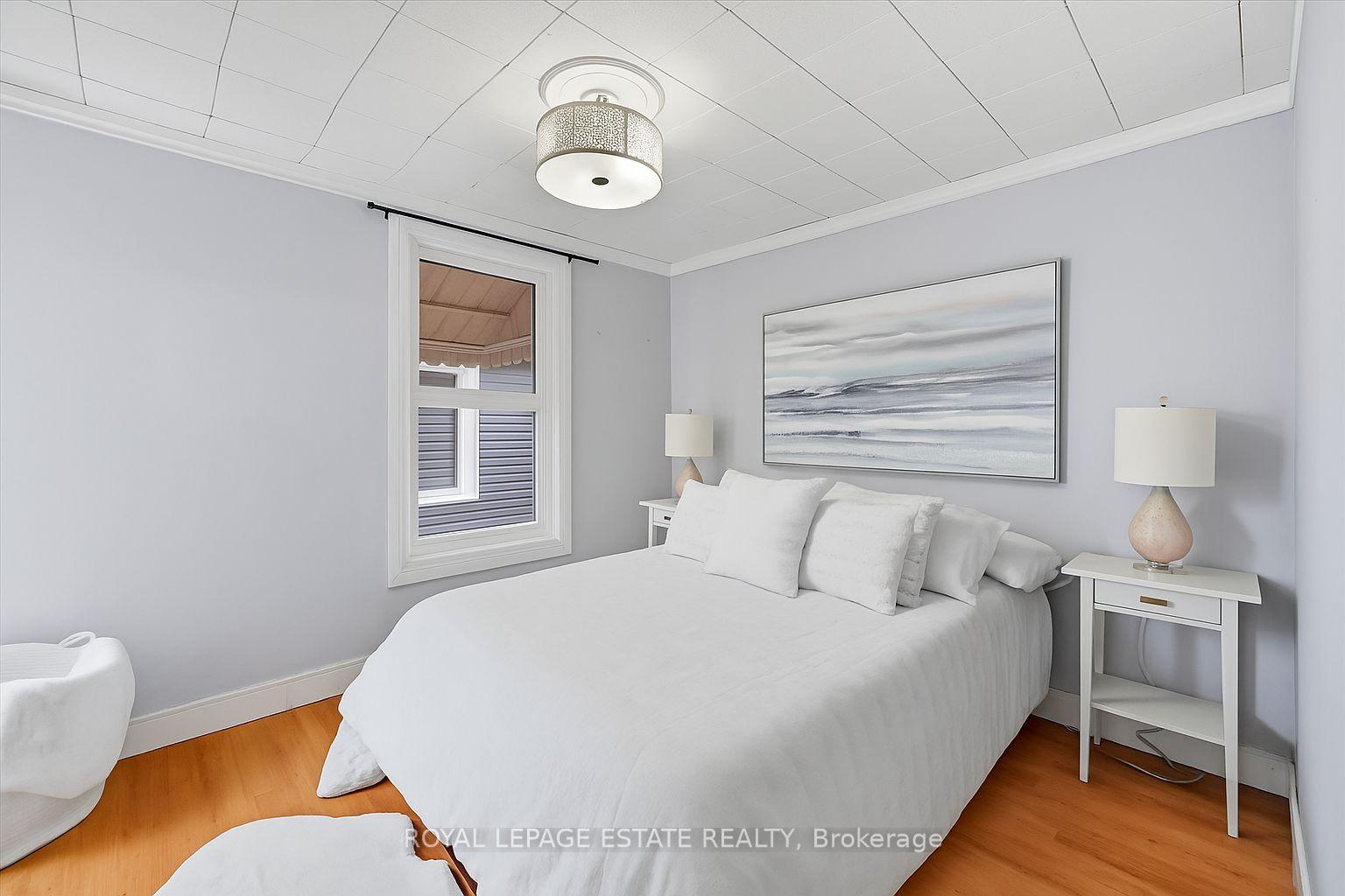 Photo 16 of 145 Avondale Street, Hamilton, Crown Point — HOMEH