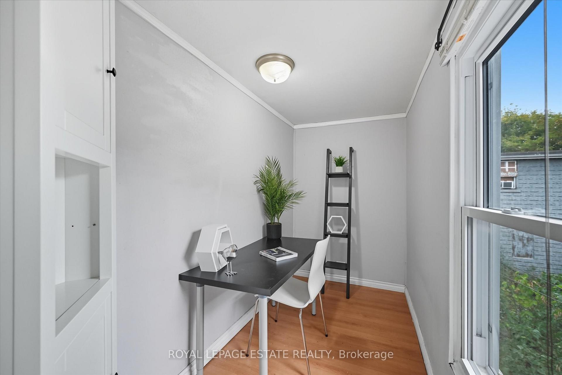 Photo 18 of 145 Avondale Street, Hamilton, Crown Point — HOMEH
