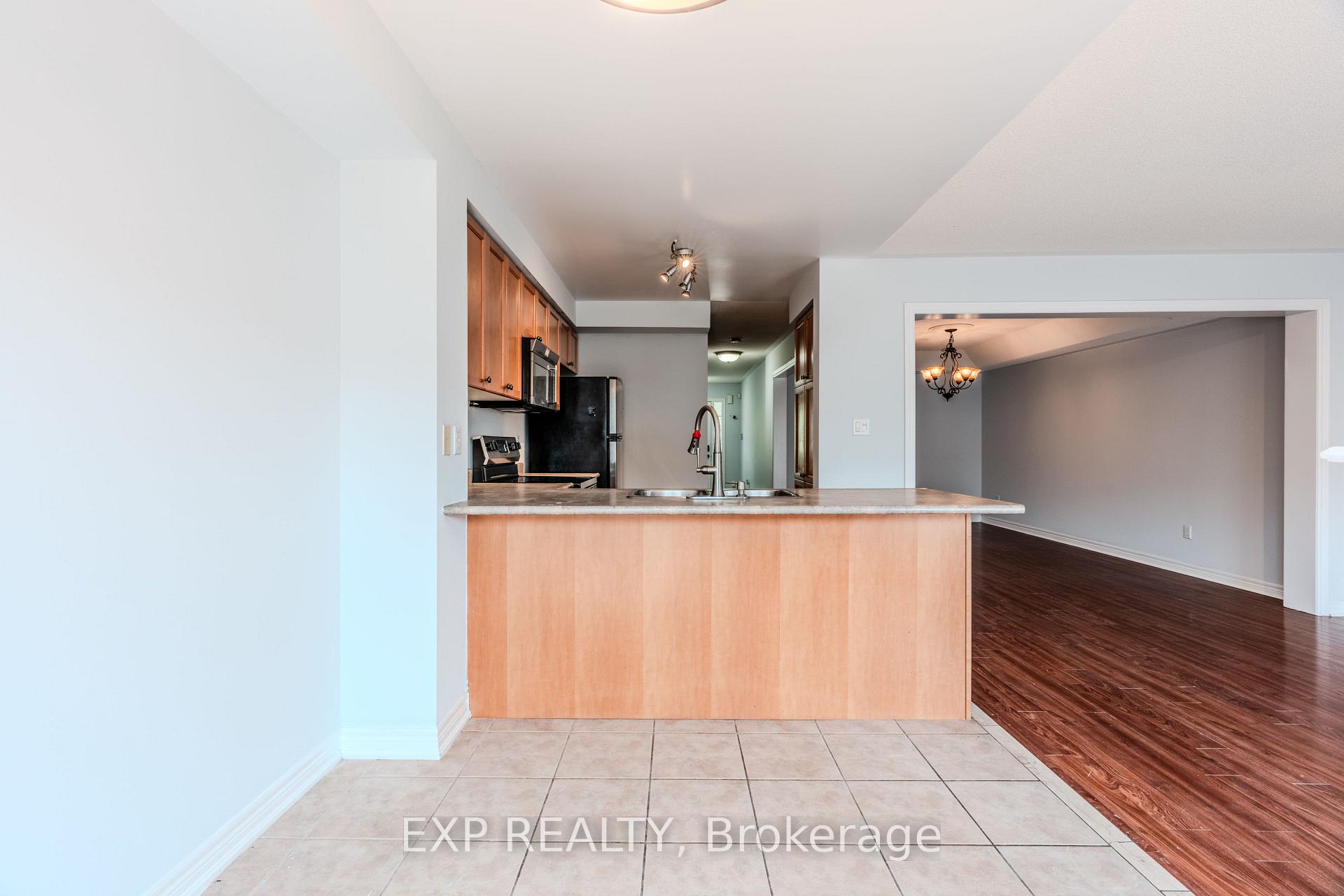Photo 15 of 60 Whitefoot Crescent, Ajax, South East — HOMEH