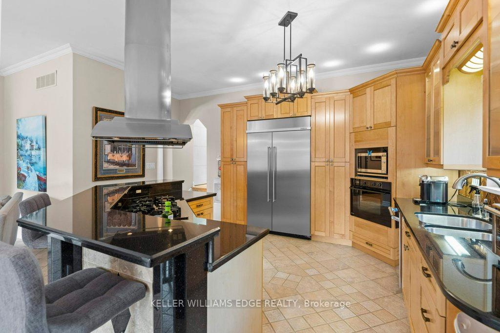 Photo 7 of 61 Lake Avenue N, Hamilton, Riverdale — HOMEH