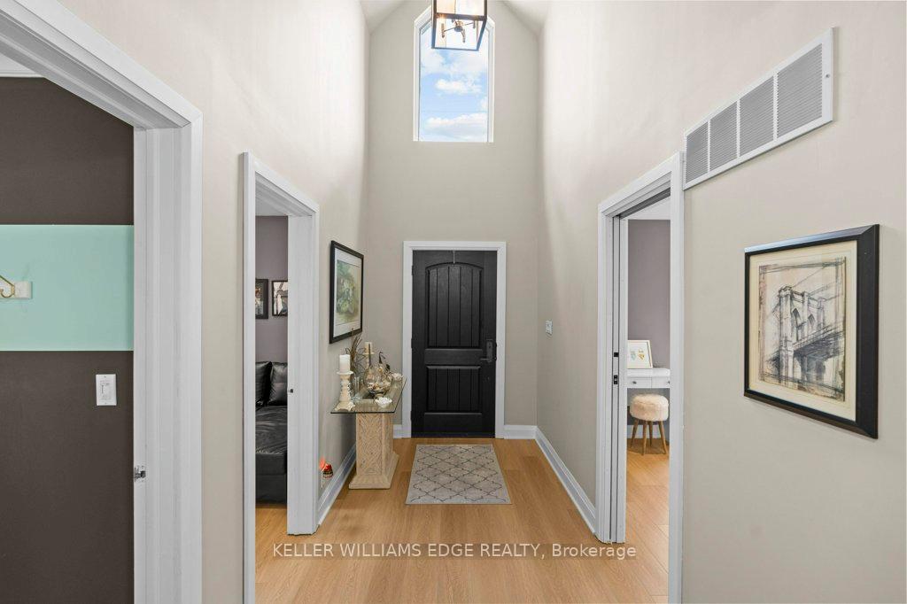 Photo 15 of 61 Lake Avenue N, Hamilton, Riverdale — HOMEH