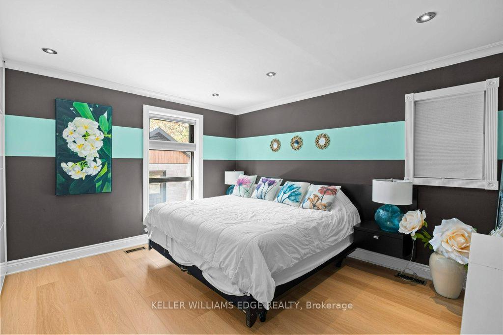 Photo 16 of 61 Lake Avenue N, Hamilton, Riverdale — HOMEH