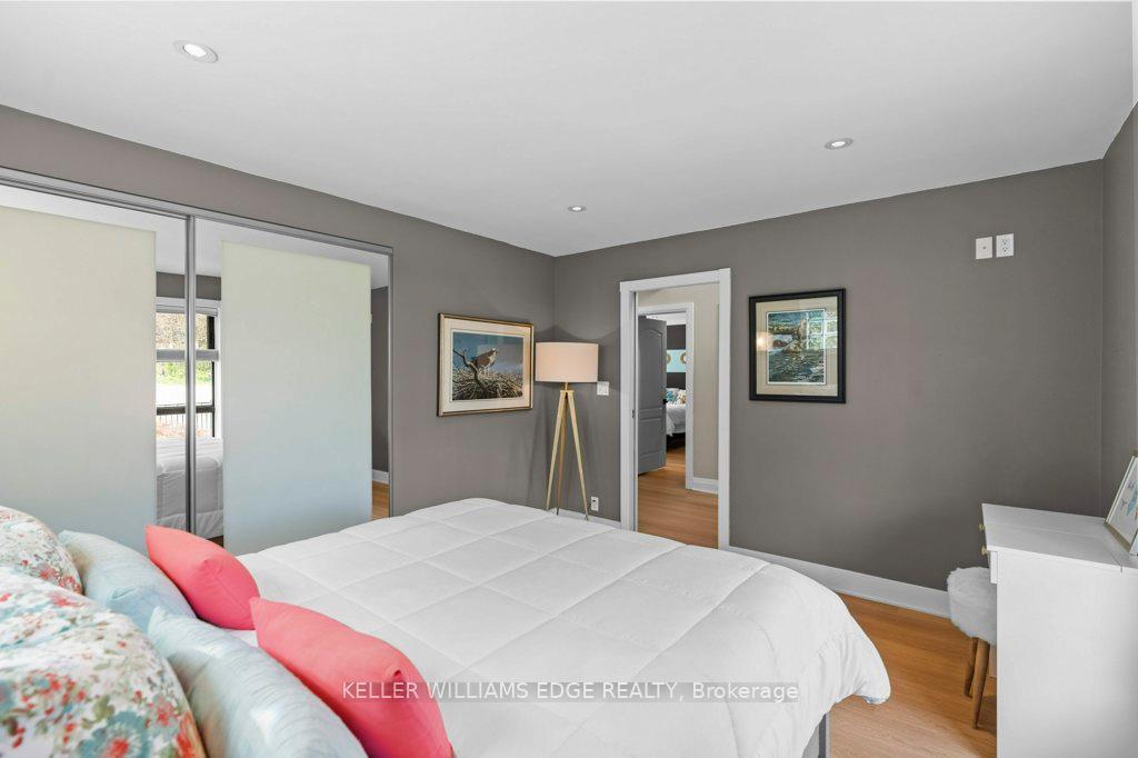 Photo 19 of 61 Lake Avenue N, Hamilton, Riverdale — HOMEH