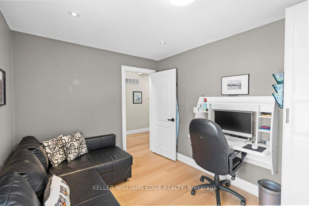 Photo 21 of 61 Lake Avenue N, Hamilton, Riverdale — HOMEH