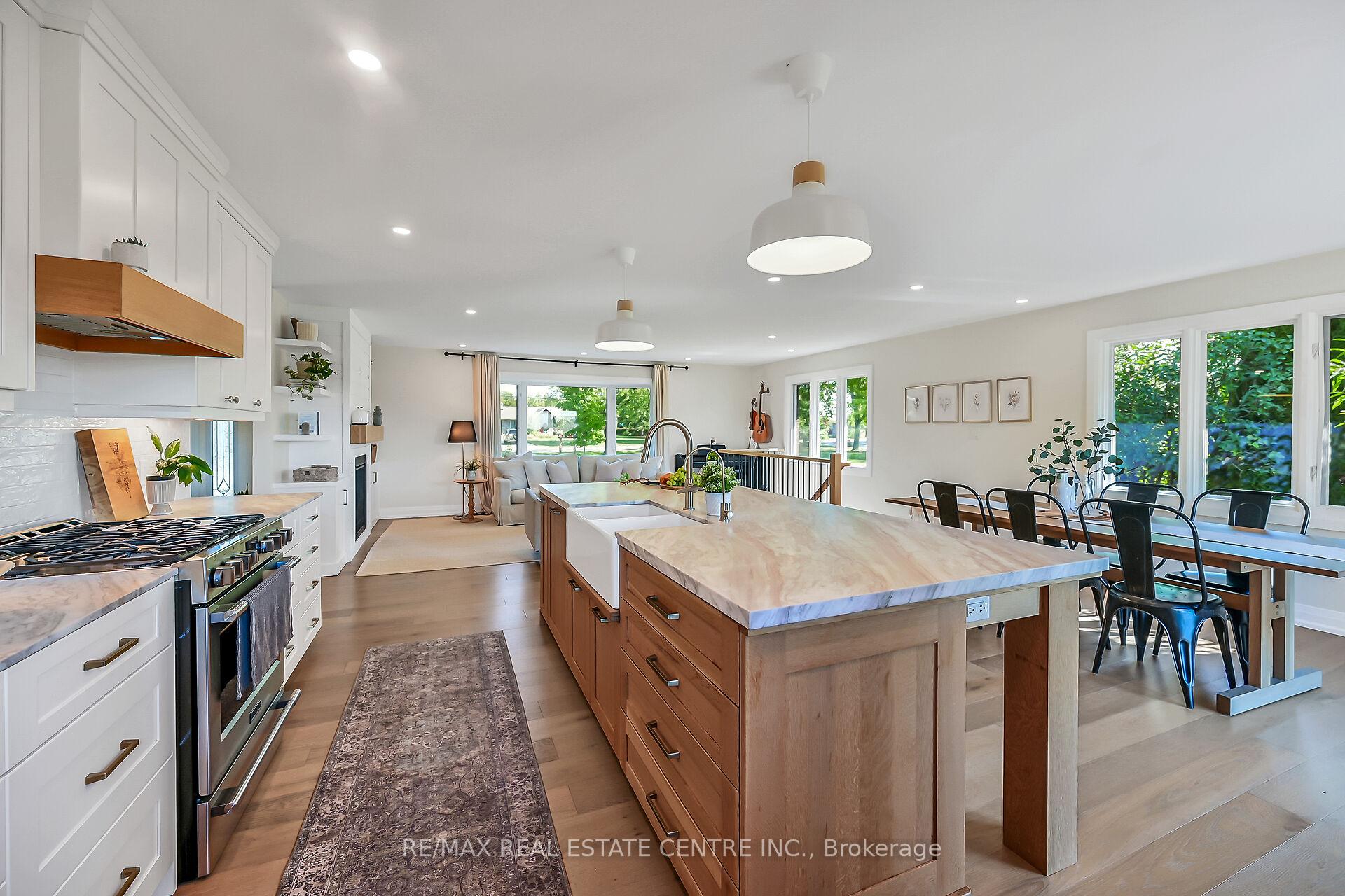 Photo 9 of 2121 Golf Club Road, Hamilton, Rural Glanbrook — HOMEH