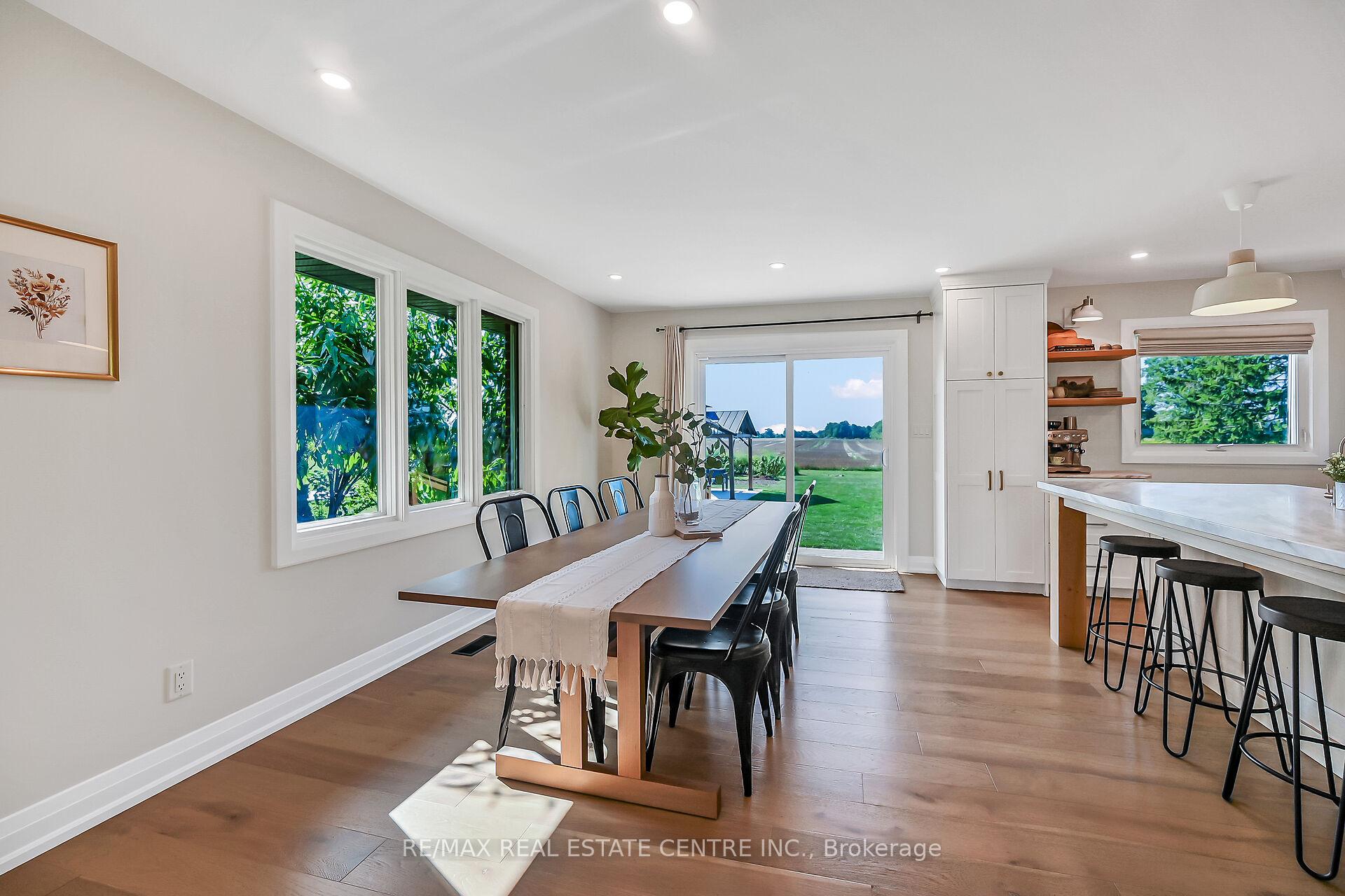 Photo 13 of 2121 Golf Club Road, Hamilton, Rural Glanbrook — HOMEH