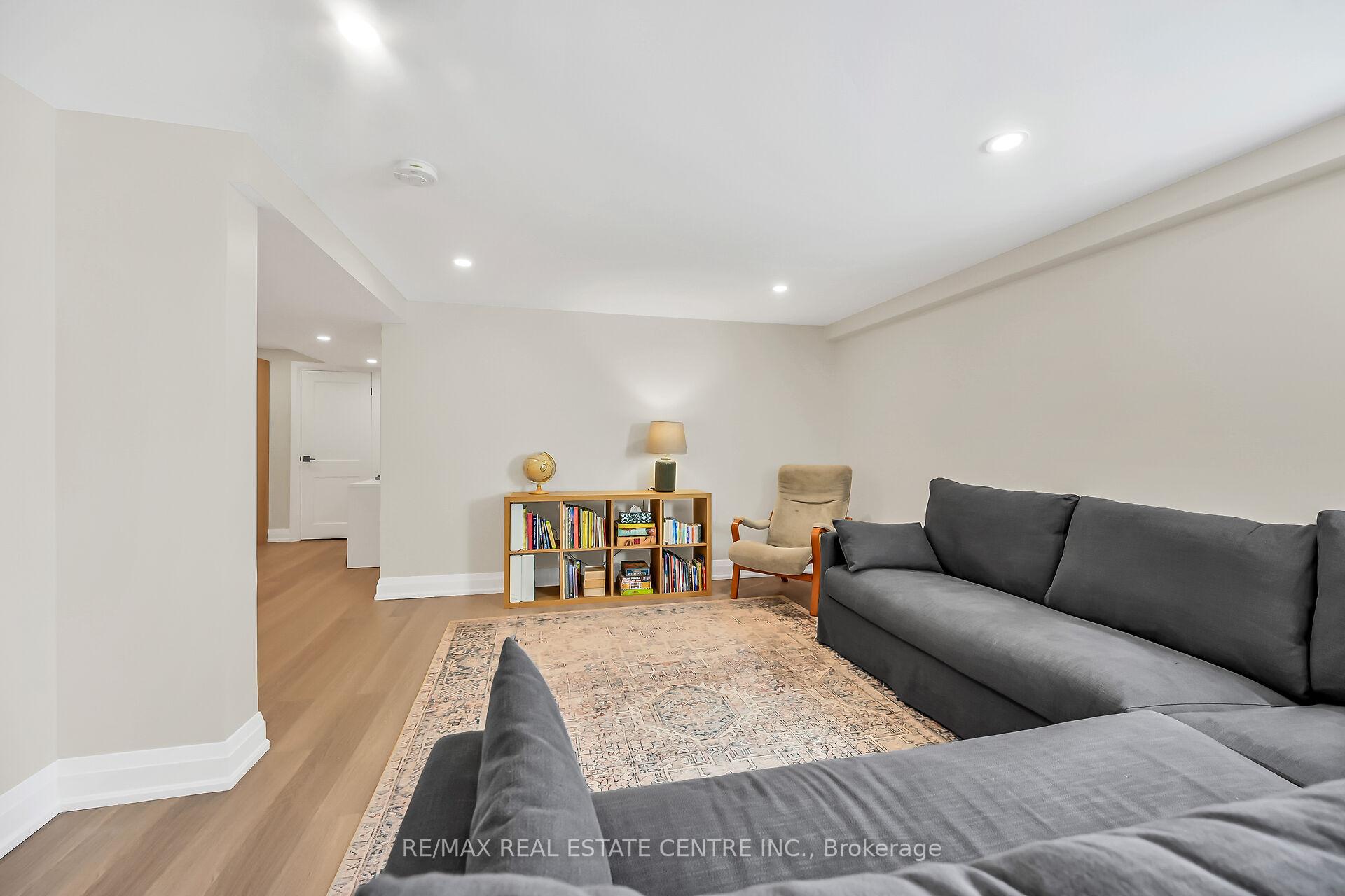 Photo 34 of 2121 Golf Club Road, Hamilton, Rural Glanbrook — HOMEH