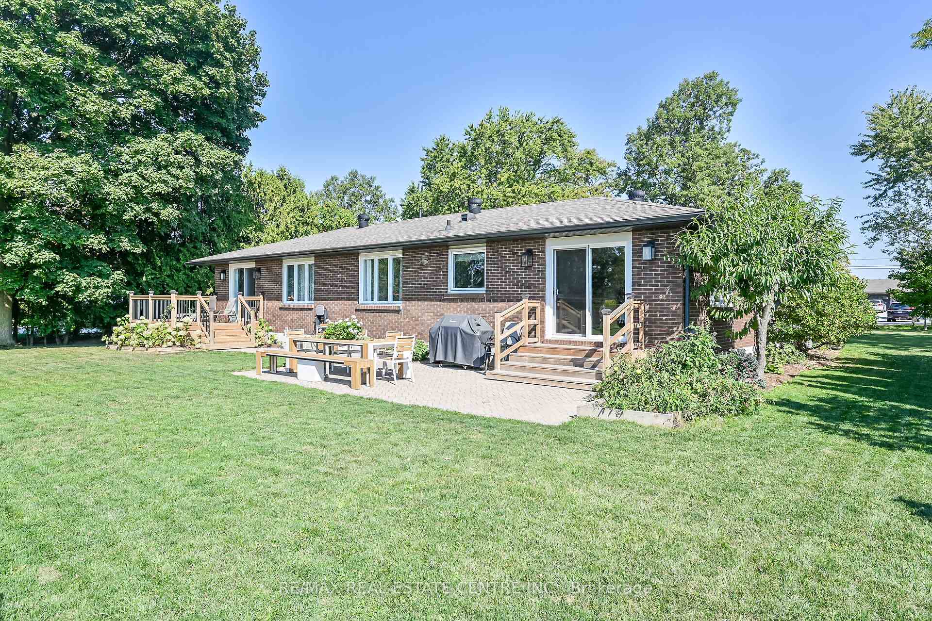 Photo 45 of 2121 Golf Club Road, Hamilton, Rural Glanbrook — HOMEH