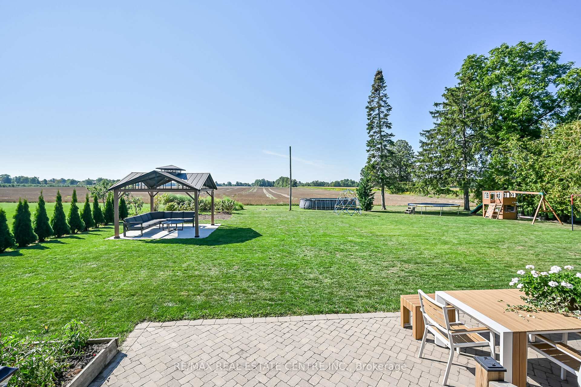 Photo 48 of 2121 Golf Club Road, Hamilton, Rural Glanbrook — HOMEH