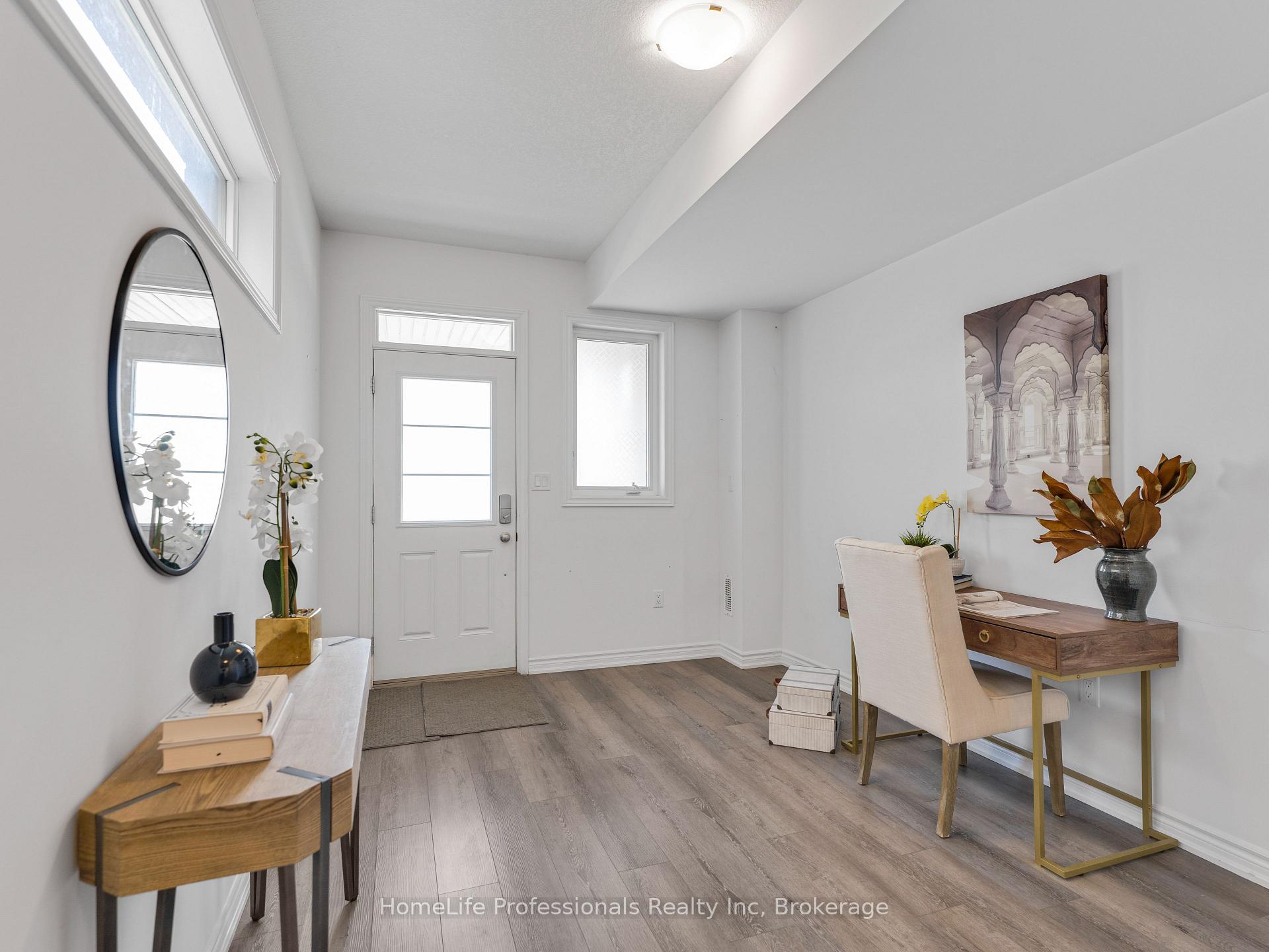 Photo 4 of Unit 123, 61 Soho Street, Hamilton, Stoney Creek Mountain — HOMEH