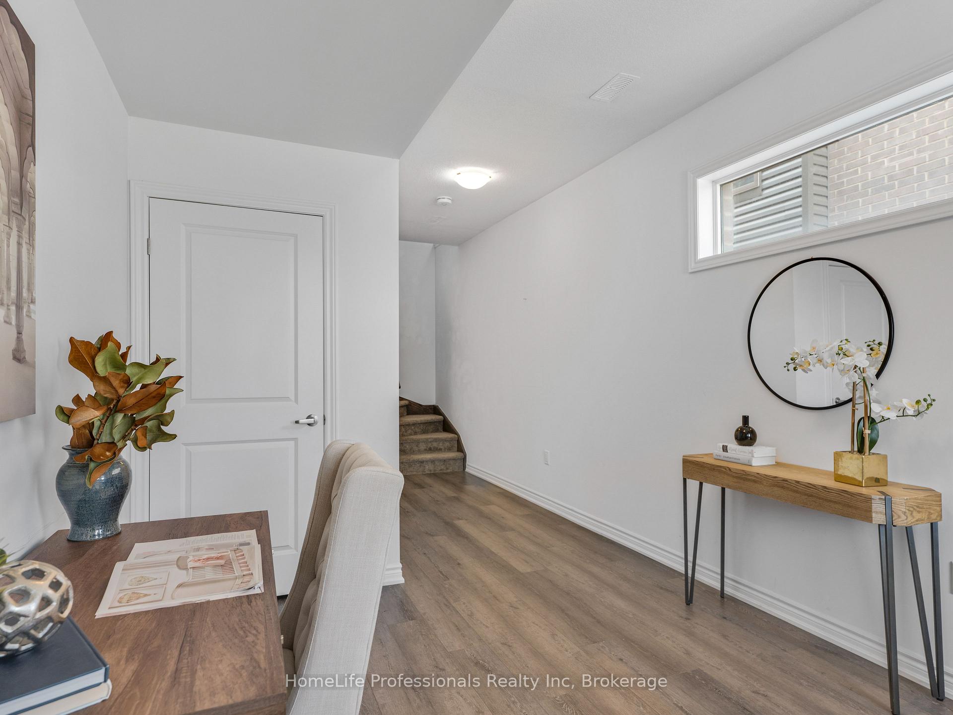 Photo 5 of Unit 123, 61 Soho Street, Hamilton, Stoney Creek Mountain — HOMEH