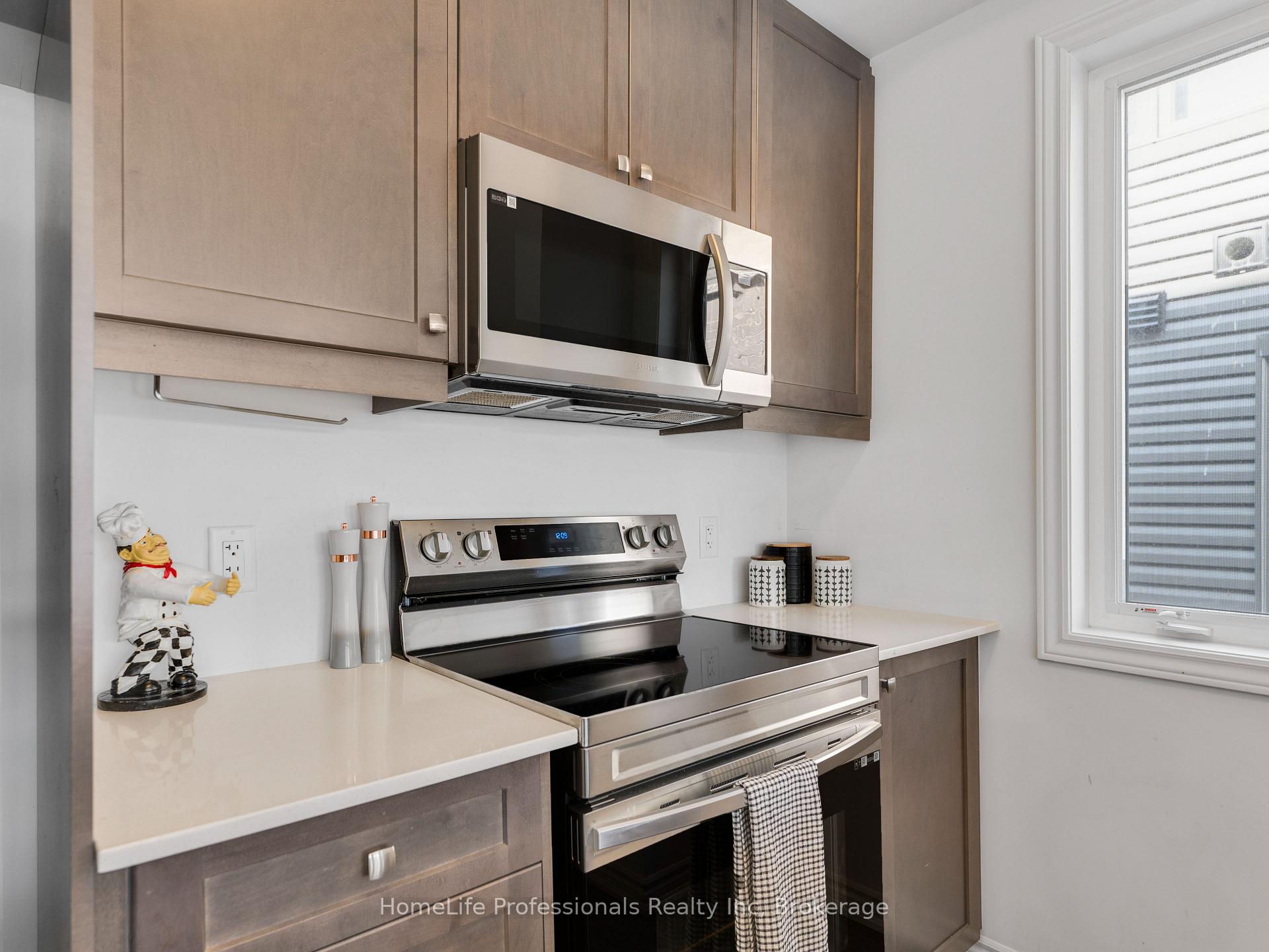 Photo 7 of Unit 123, 61 Soho Street, Hamilton, Stoney Creek Mountain — HOMEH