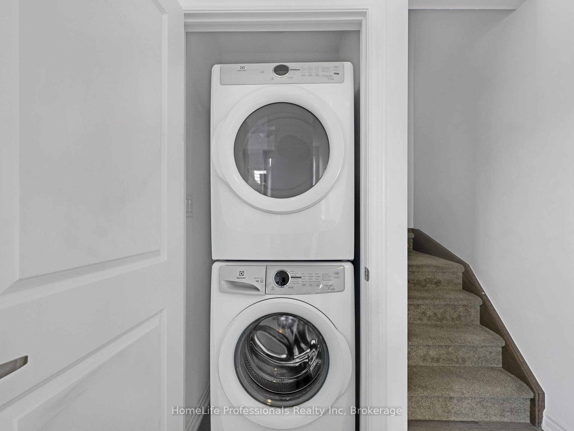 Photo 39 of Unit 123, 61 Soho Street, Hamilton, Stoney Creek Mountain — HOMEH