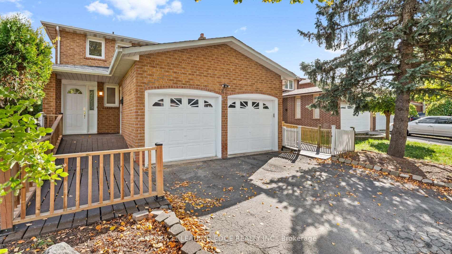 Front of 42 Tanager Square