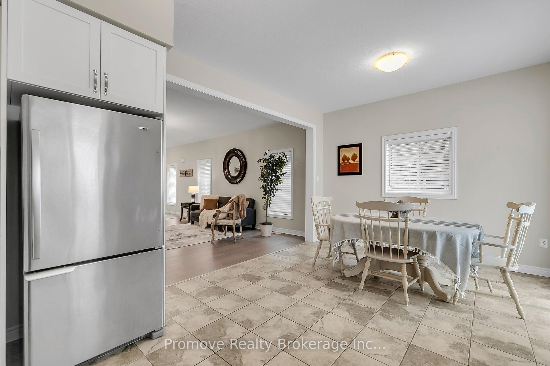 Photo 9 of 25 Mussen Street, Guelph, Victoria North — HOMEH