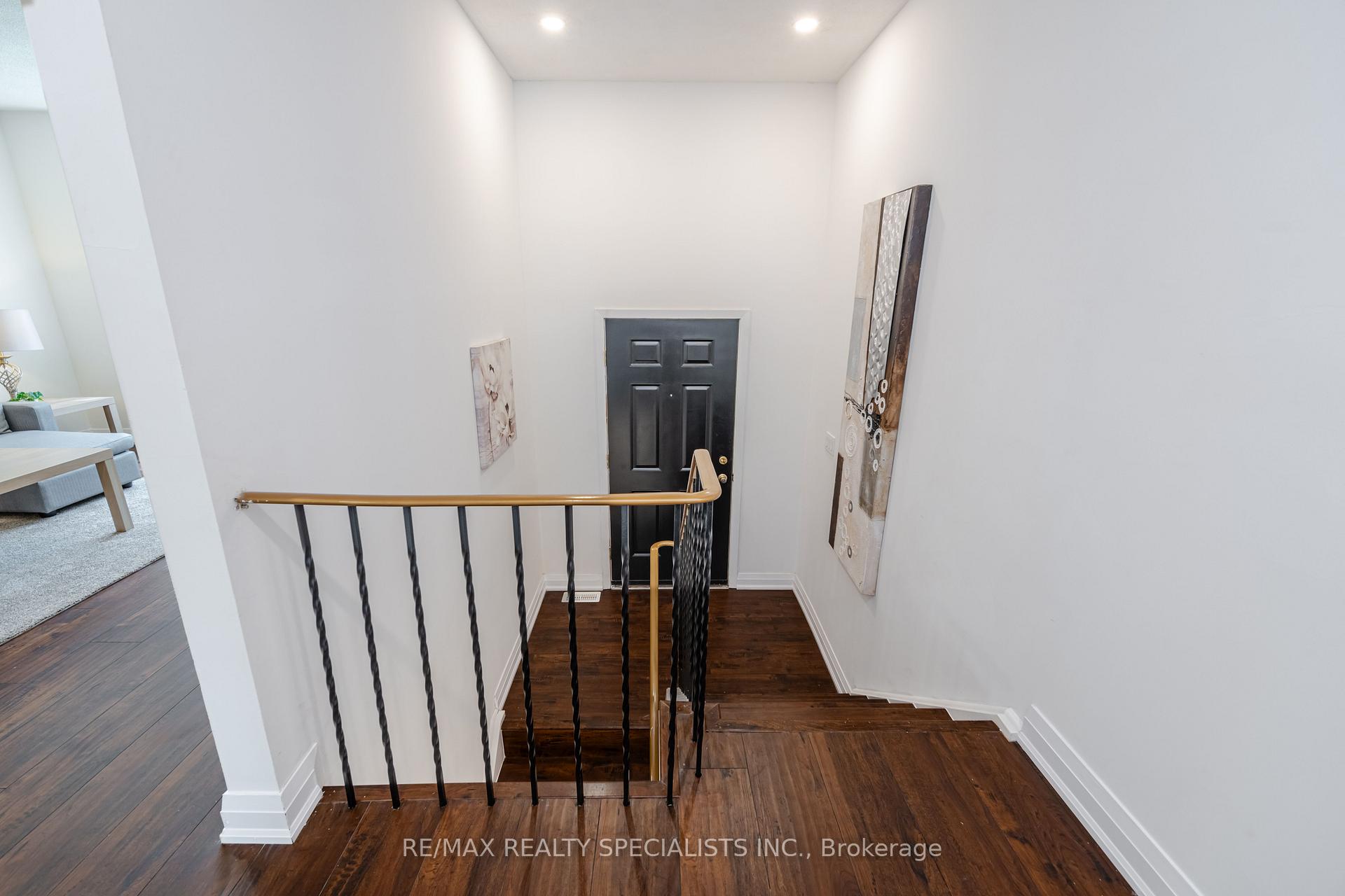 Photo 6 of 15 Woodridge Drive, Guelph, Willow West/Sugarbush/West Acres — HOMEH