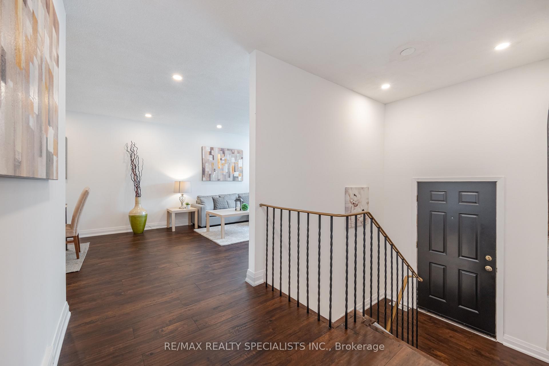 Photo 7 of 15 Woodridge Drive, Guelph, Willow West/Sugarbush/West Acres — HOMEH