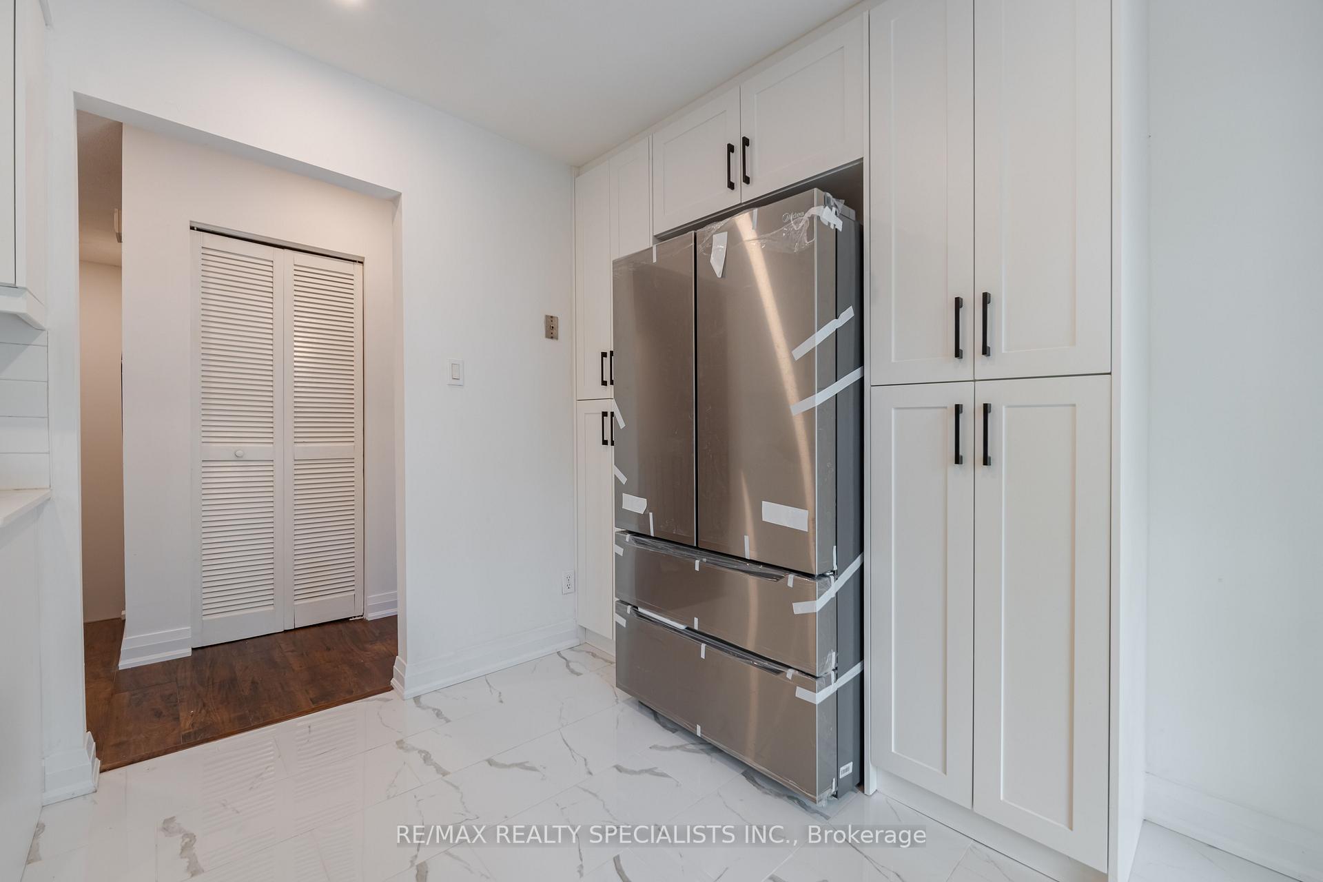 Photo 17 of 15 Woodridge Drive, Guelph, Willow West/Sugarbush/West Acres — HOMEH