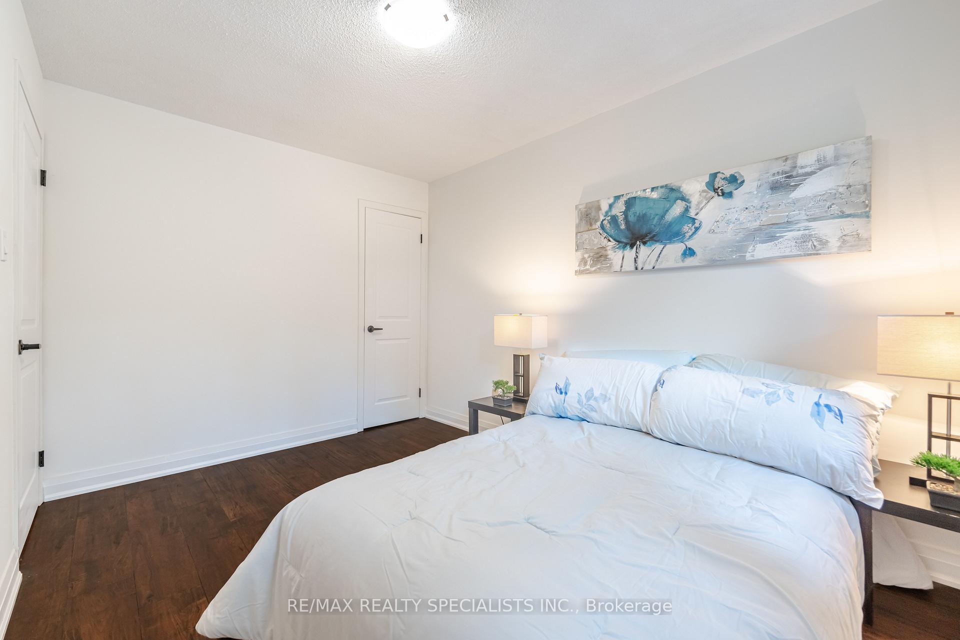 Photo 21 of 15 Woodridge Drive, Guelph, Willow West/Sugarbush/West Acres — HOMEH