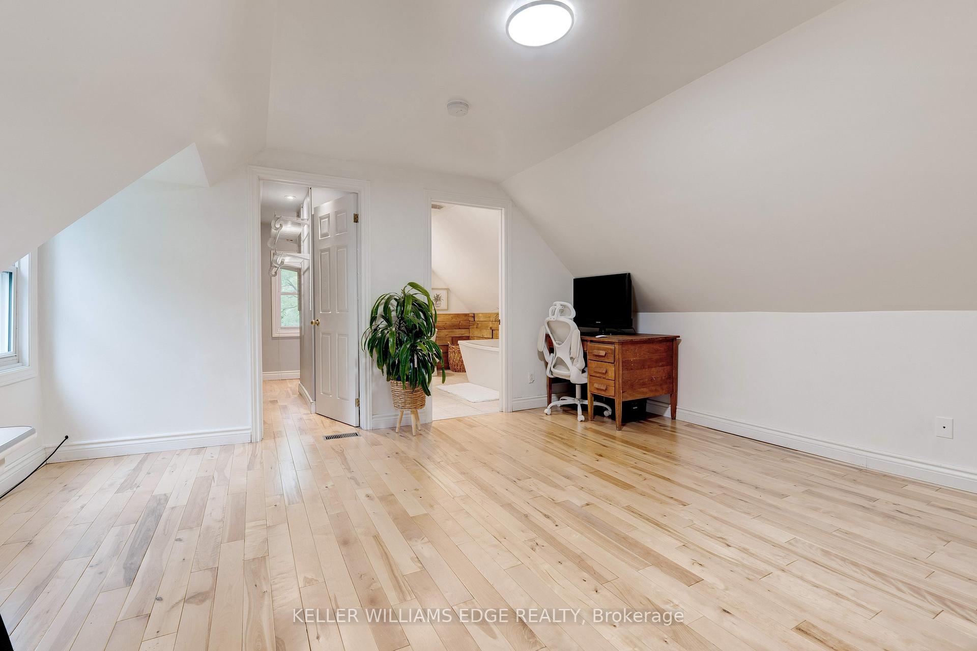 Photo 26 of 3038 Binbrook Road, Hamilton, Binbrook — HOMEH