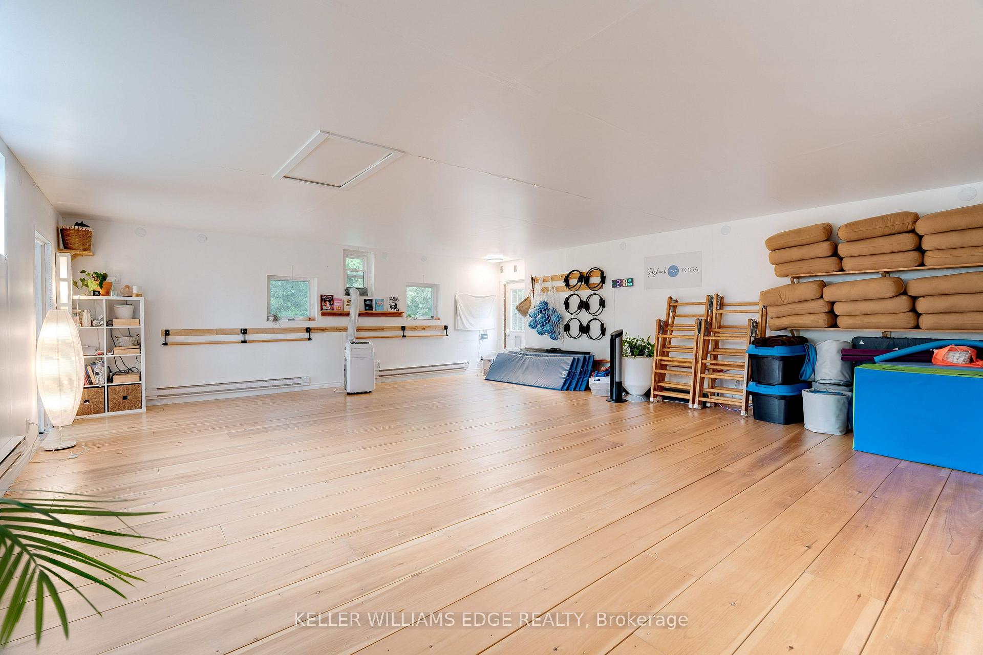 Photo 29 of 3038 Binbrook Road, Hamilton, Binbrook — HOMEH