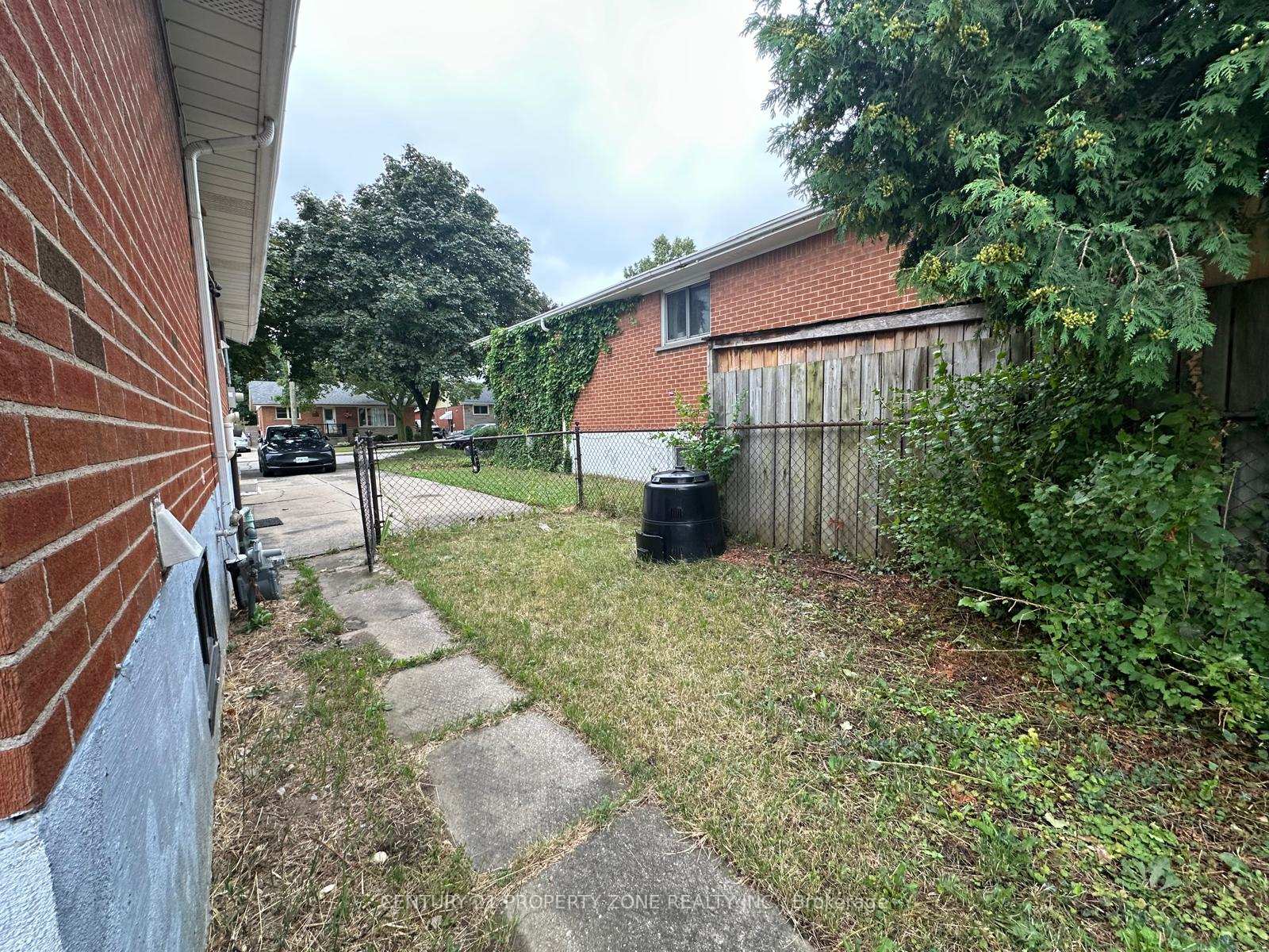 Photo 15 of 237 Fernwood Crescent, Hamilton, Hampton Heights — HOMEH