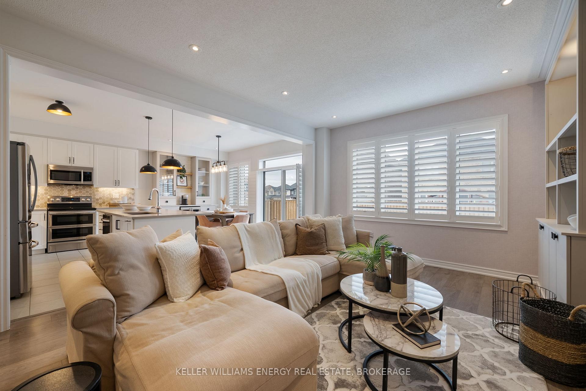 Photo 5 of 176 Mcphail Avenue, Clarington, Bowmanville — HOMEH