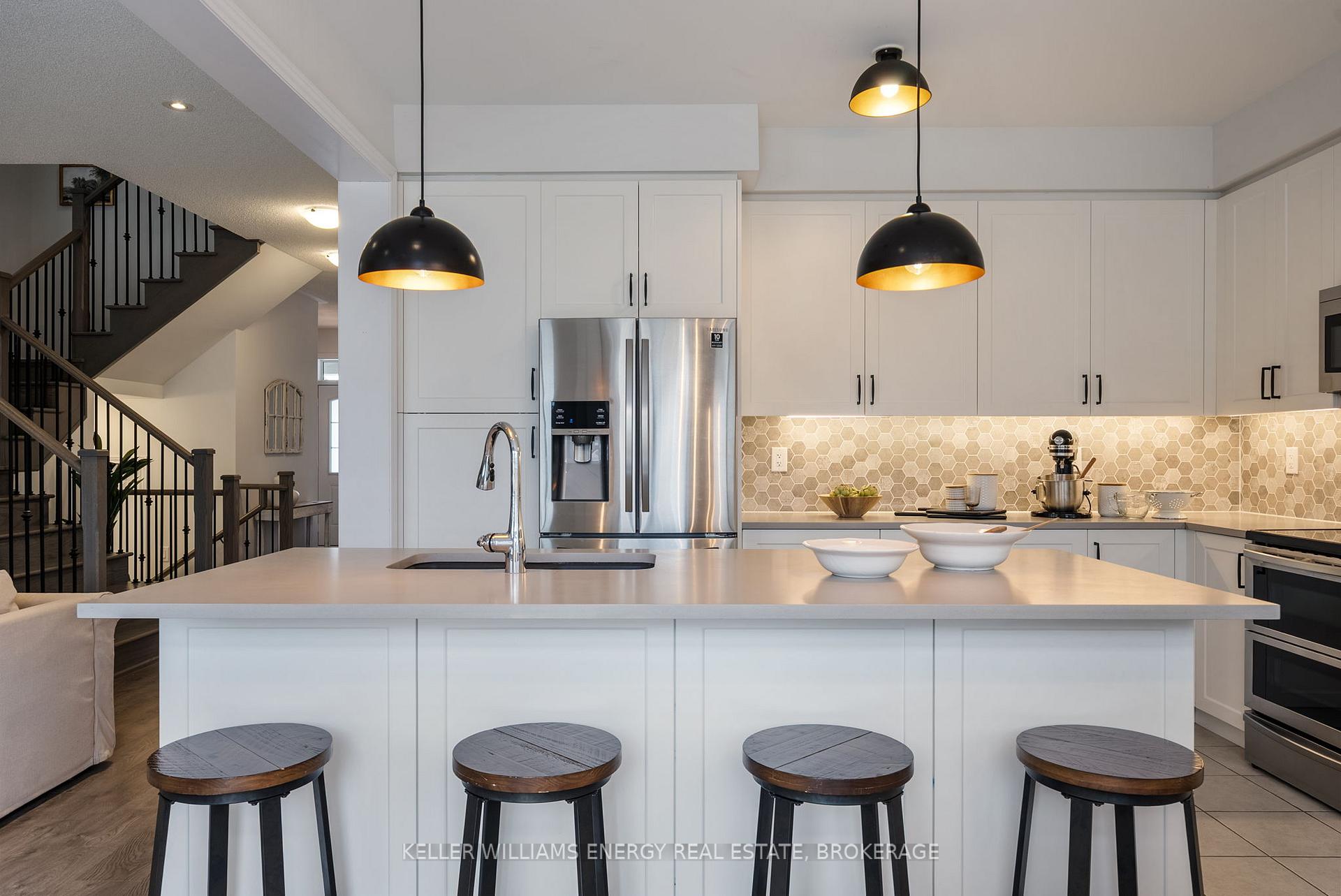 Photo 13 of 176 Mcphail Avenue, Clarington, Bowmanville — HOMEH