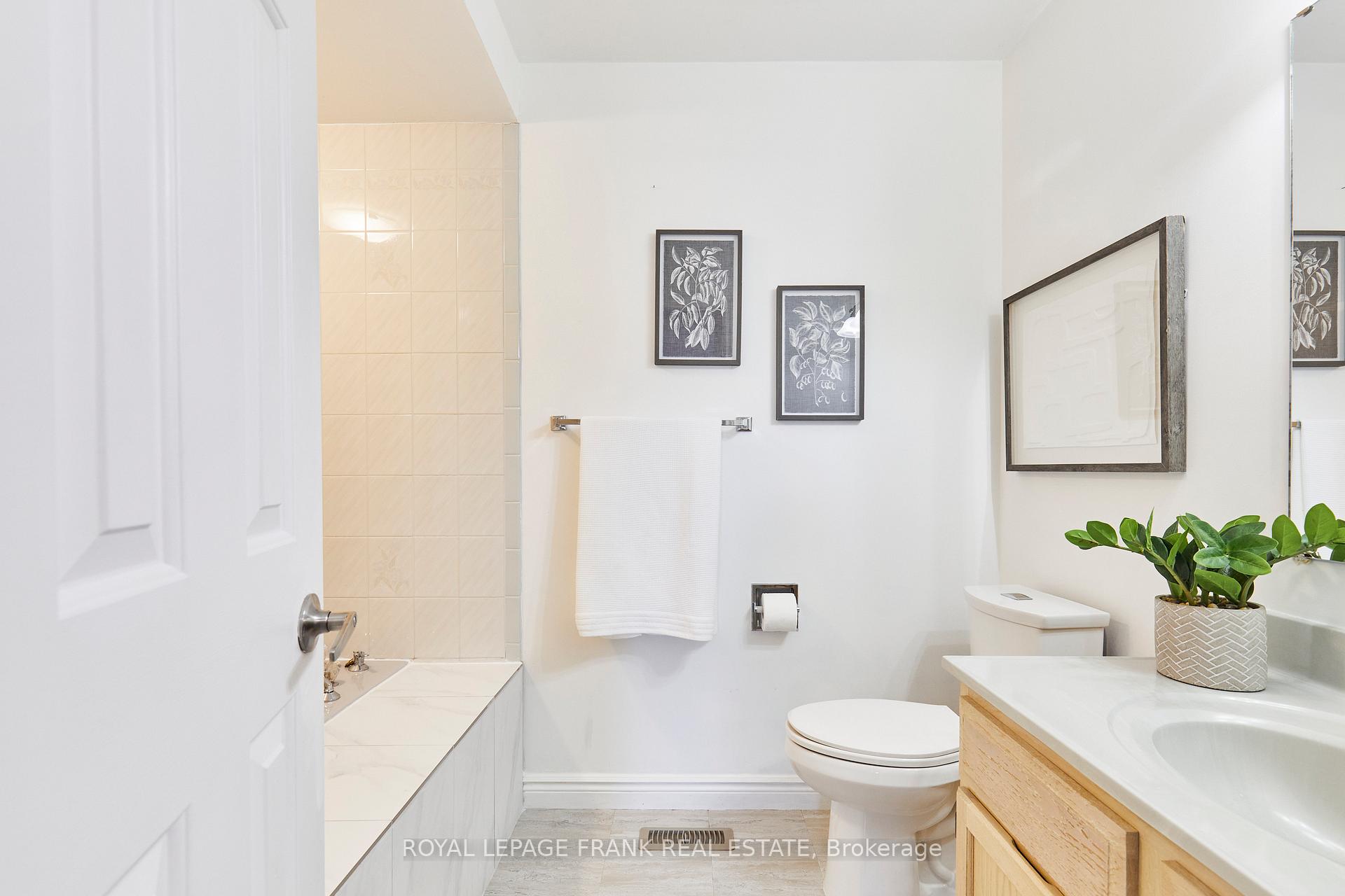 Photo 22 of 13 Newport Avenue, Clarington, Courtice — HOMEH