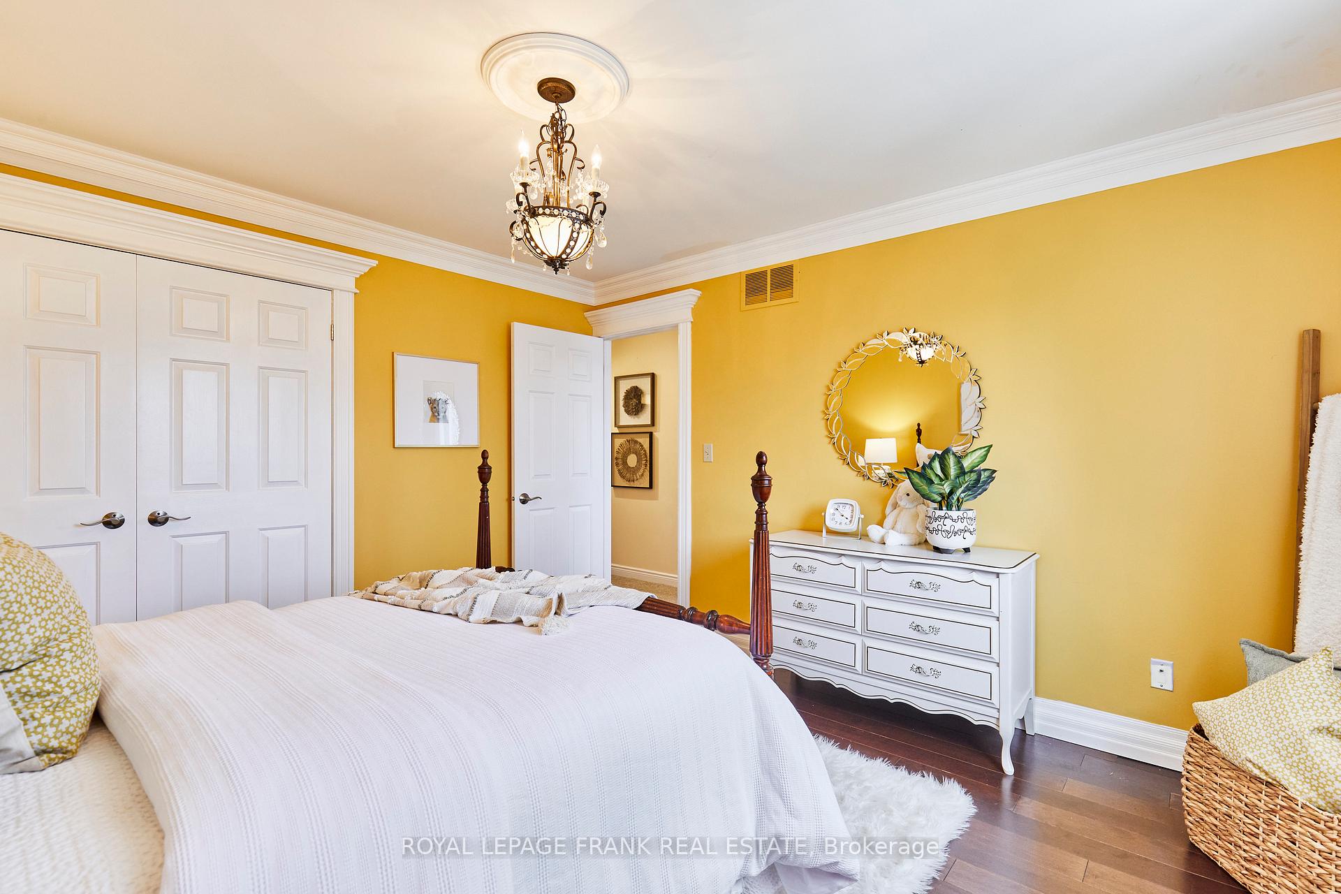 Photo 25 of 13 Newport Avenue, Clarington, Courtice — HOMEH