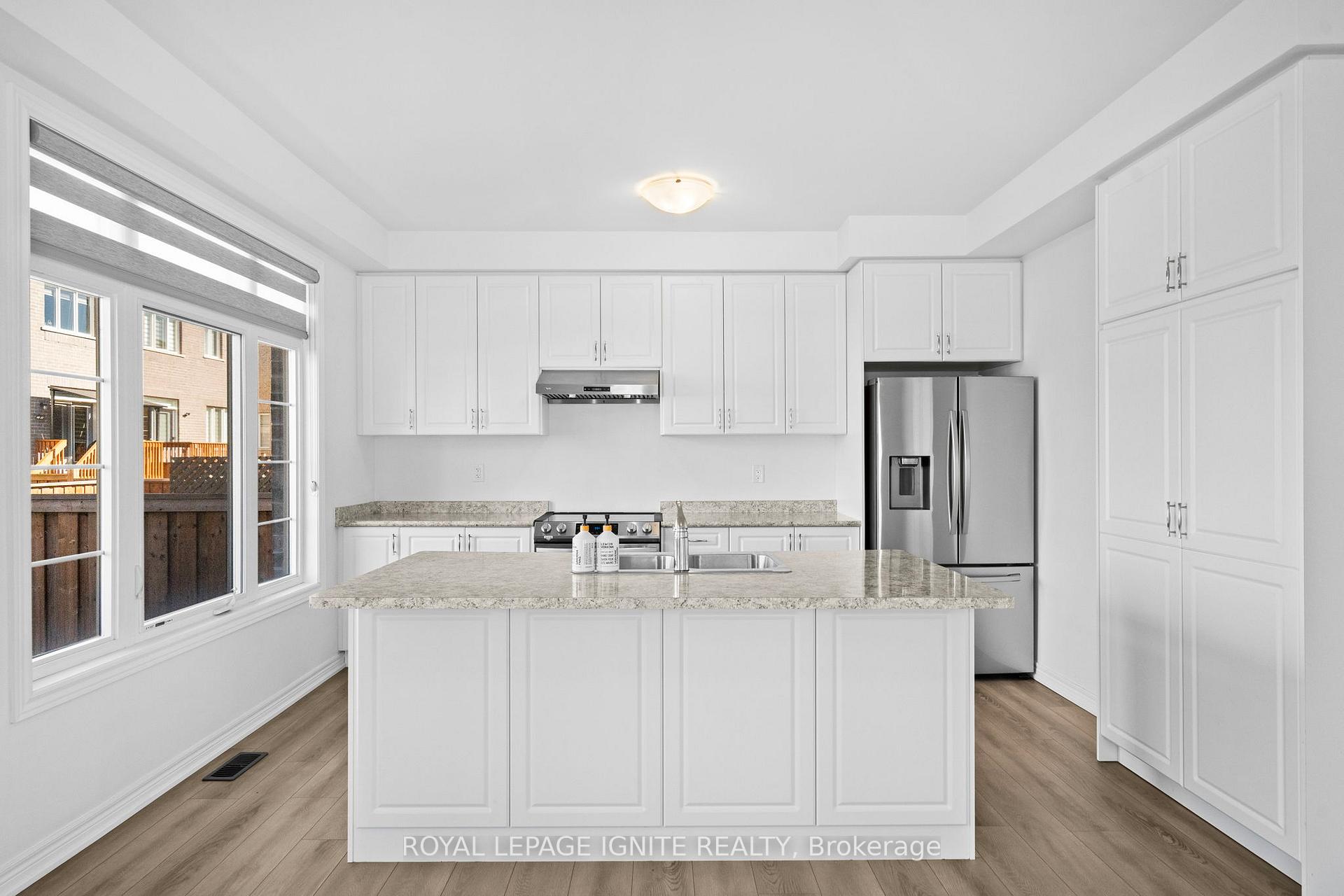 Photo 13 of 3 Mountain Heights Place, Hamilton, Waterdown — HOMEH