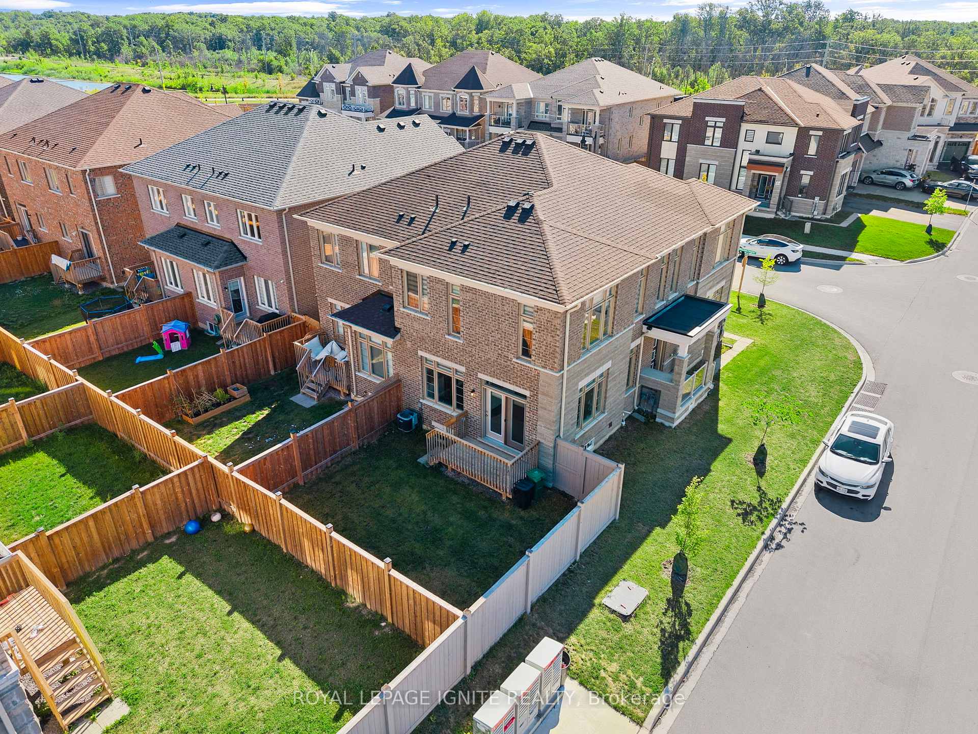 Photo 36 of 3 Mountain Heights Place, Hamilton, Waterdown — HOMEH