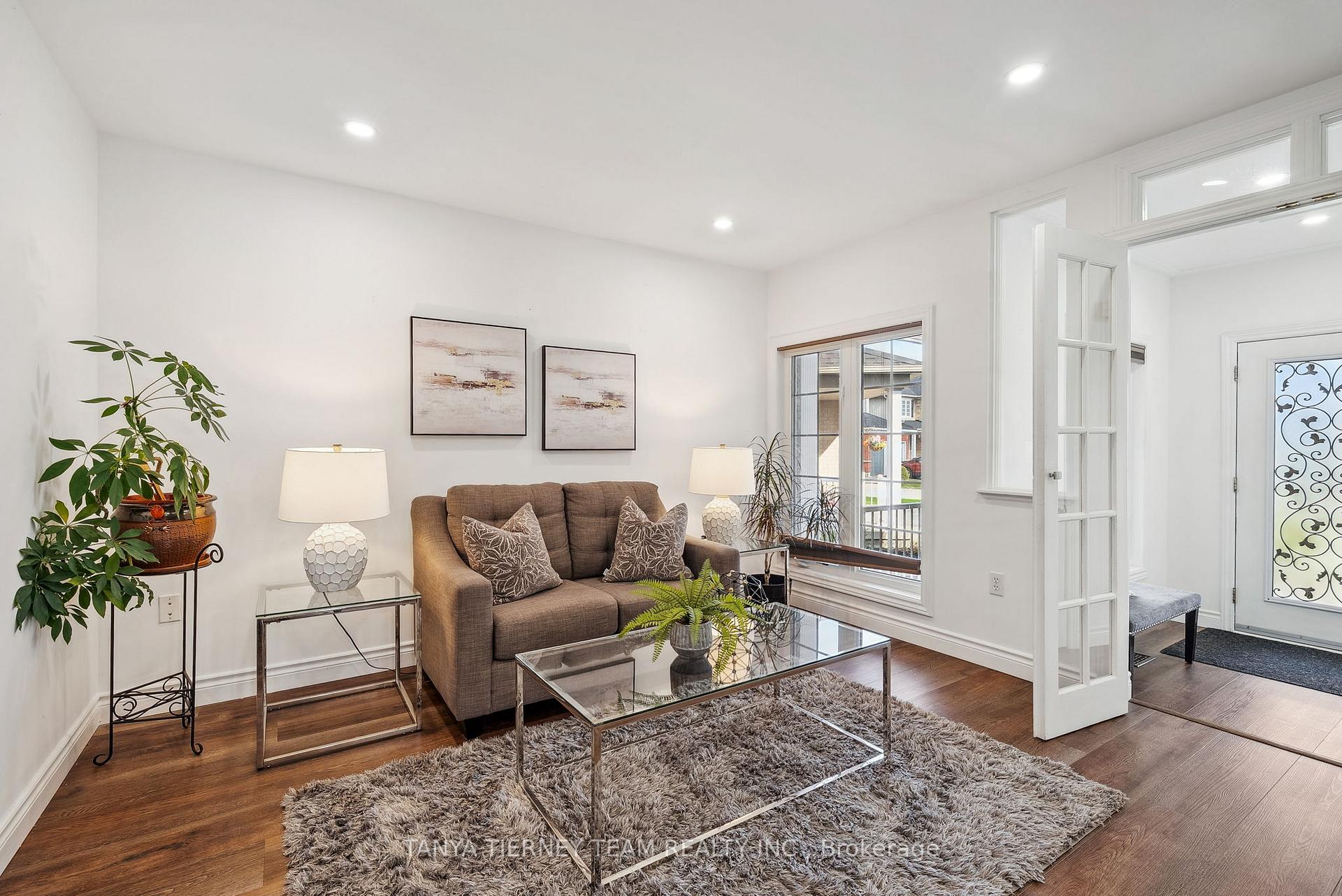Photo 8 of 170 Sleeman Square, Clarington, Courtice — HOMEH