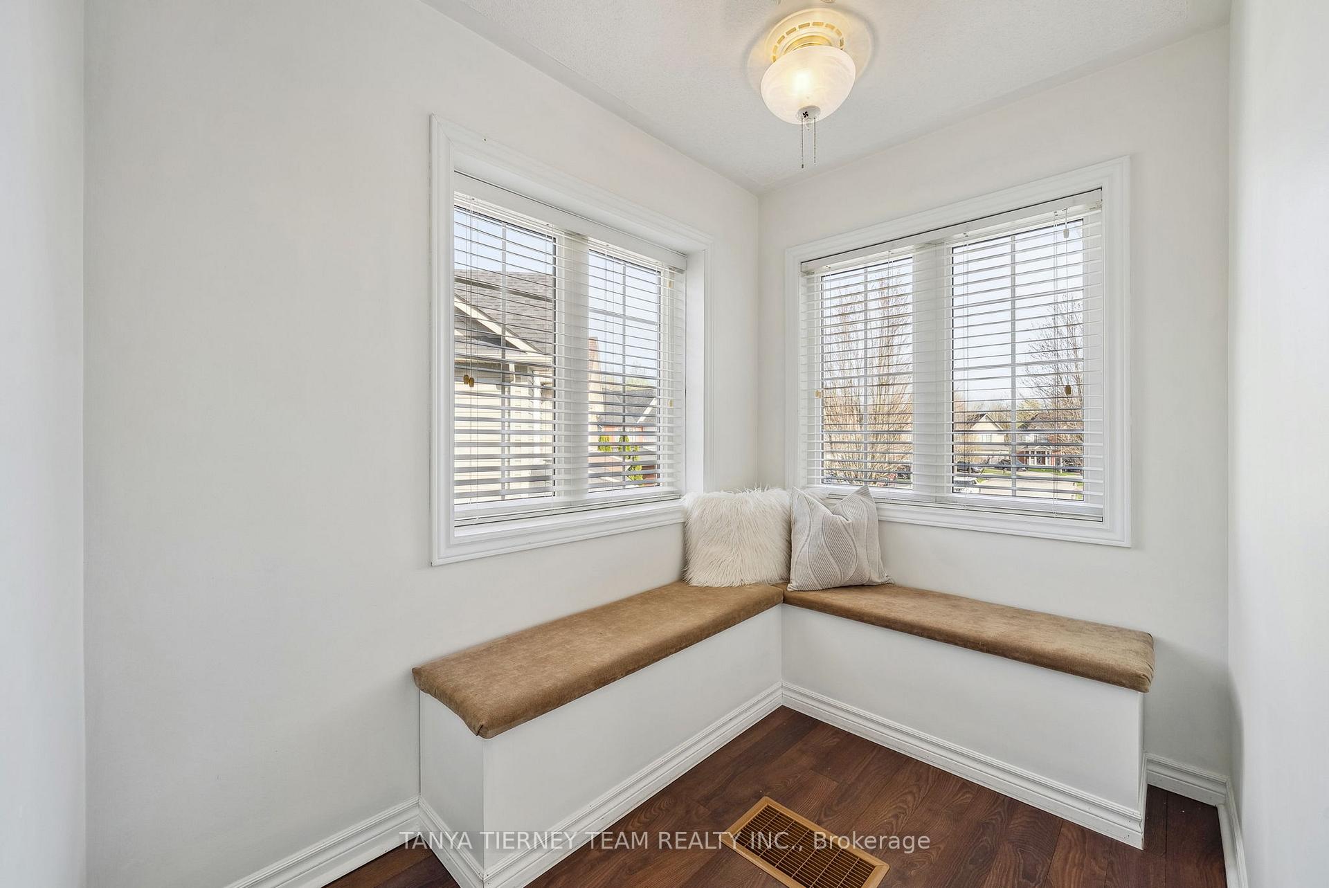 Photo 29 of 170 Sleeman Square, Clarington, Courtice — HOMEH