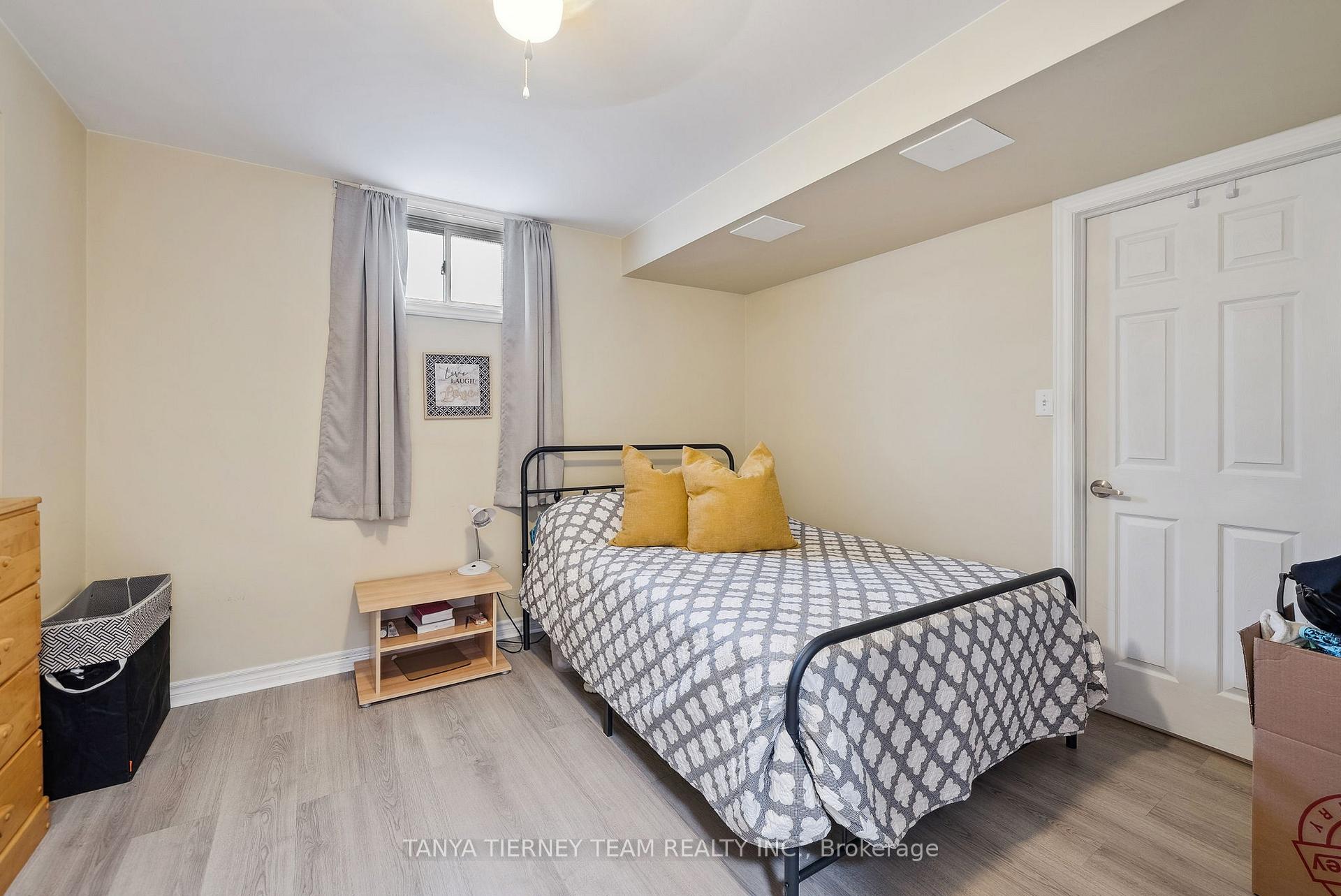 Photo 38 of 170 Sleeman Square, Clarington, Courtice — HOMEH