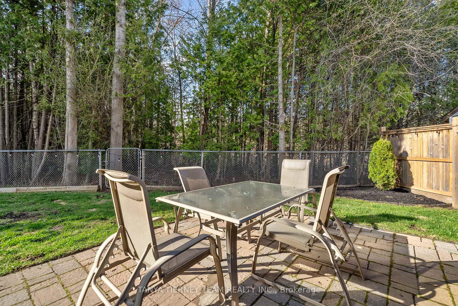 Photo 42 of 170 Sleeman Square, Clarington, Courtice — HOMEH