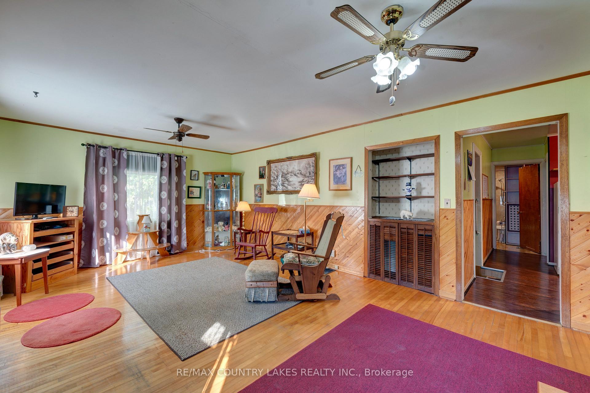 Photo 4 of 446 Main Street E, Brock, Beaverton — HOMEH