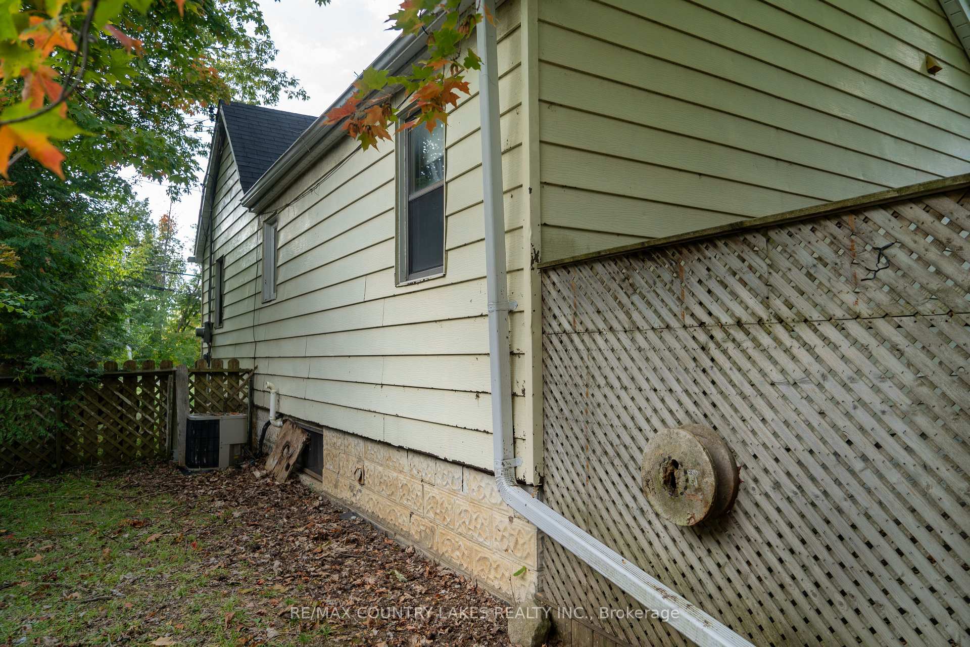 Photo 20 of 446 Main Street E, Brock, Beaverton — HOMEH