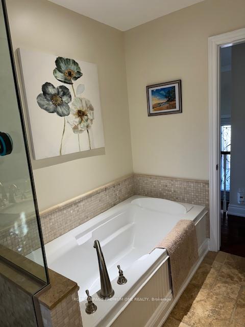 Photo 11 of 148 Ellwood Drive, Caledon, Bolton East — HOMEH