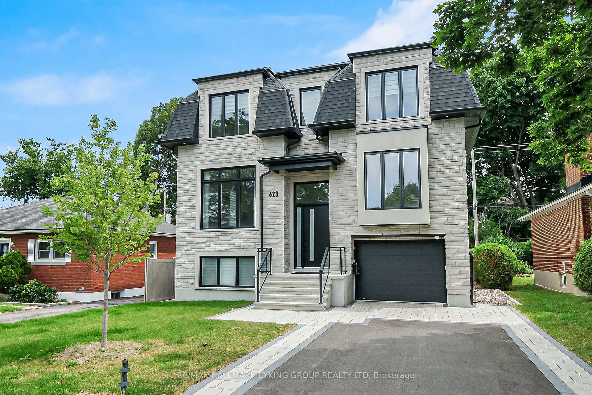 Front of 623 Rowanwood Avenue