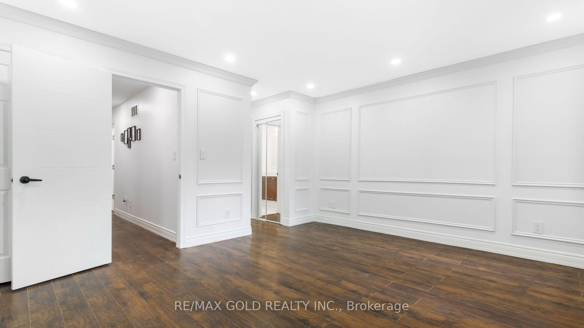 Photo 24 of 30 Sunnycroft Court, Hamilton, Waterdown — HOMEH