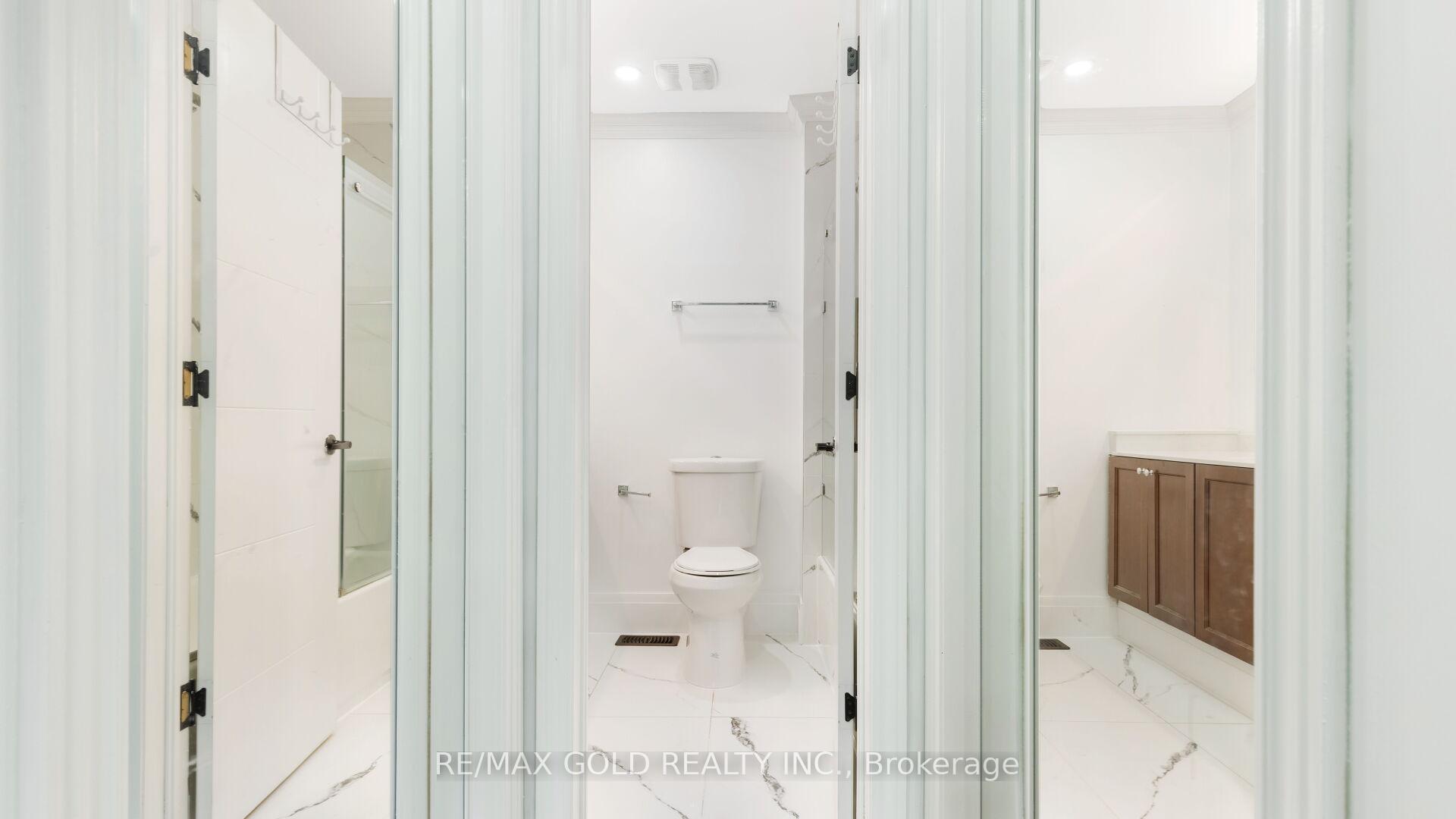 Photo 25 of 30 Sunnycroft Court, Hamilton, Waterdown — HOMEH