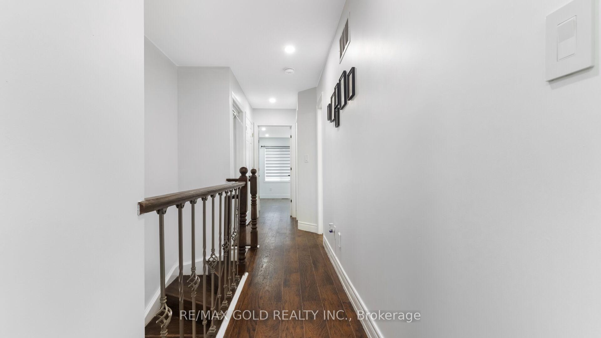 Photo 29 of 30 Sunnycroft Court, Hamilton, Waterdown — HOMEH