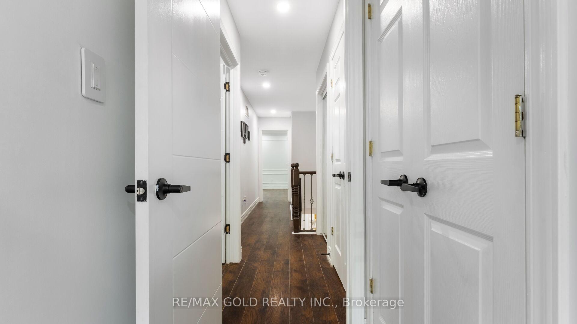Photo 32 of 30 Sunnycroft Court, Hamilton, Waterdown — HOMEH