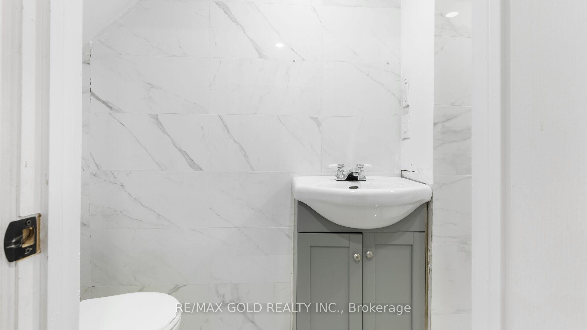 Photo 45 of 30 Sunnycroft Court, Hamilton, Waterdown — HOMEH