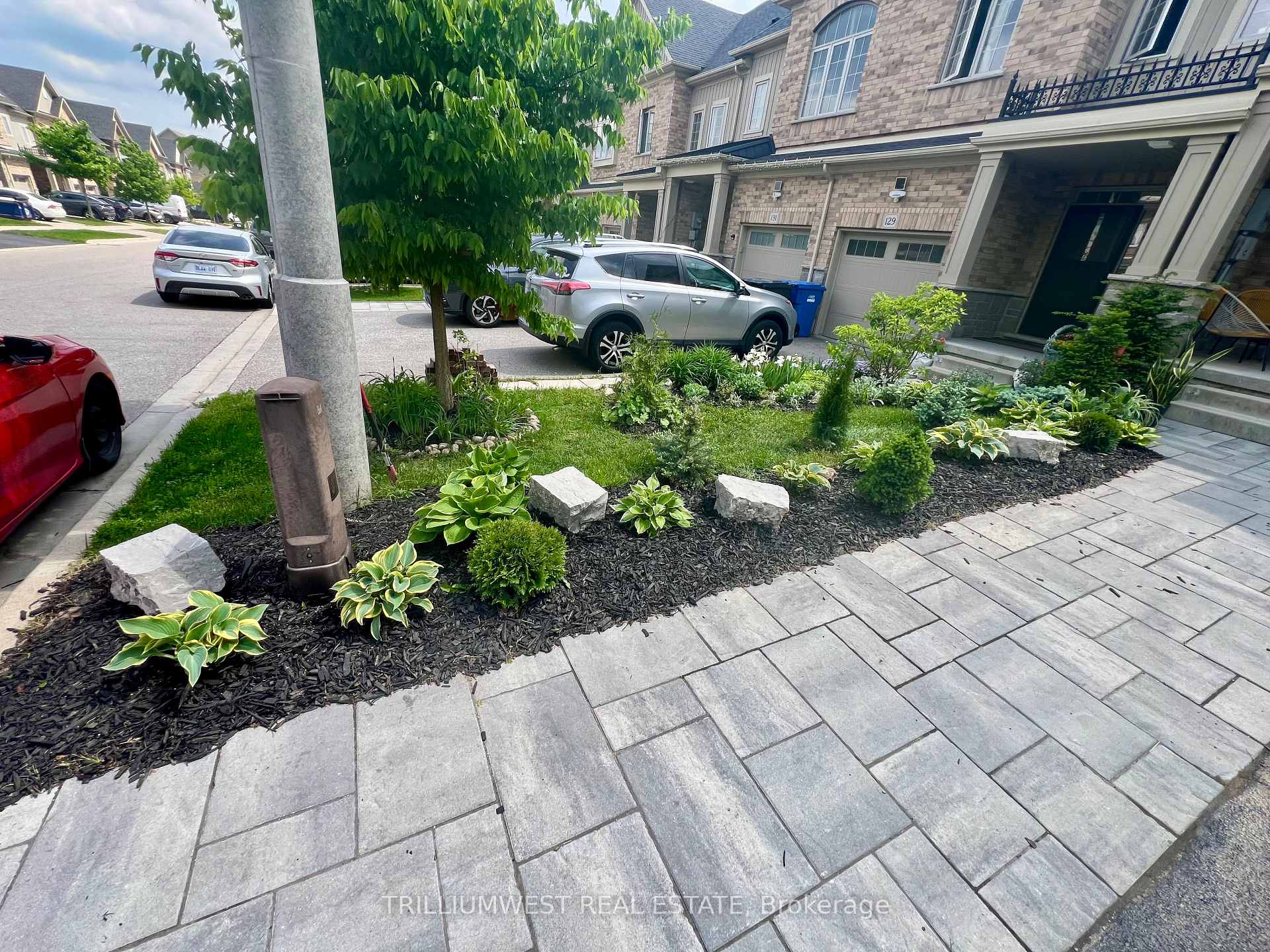 Photo 2 of 127 Law Drive, Guelph, Grange Road — HOMEH