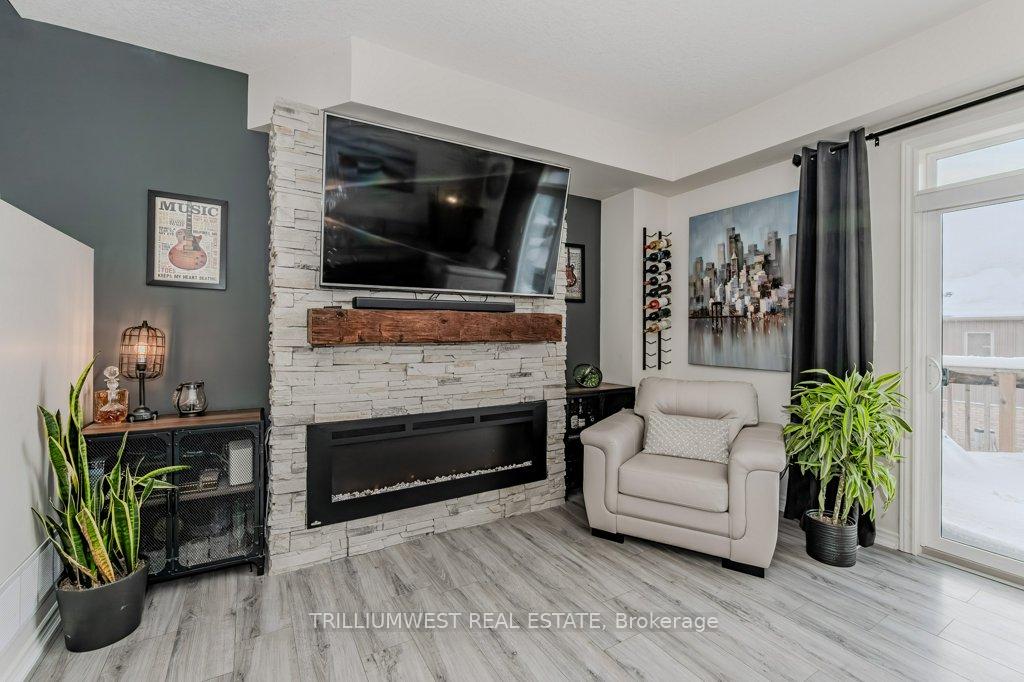 Photo 14 of 127 Law Drive, Guelph, Grange Road — HOMEH