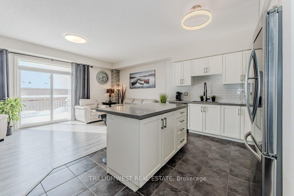 Photo 16 of 127 Law Drive, Guelph, Grange Road — HOMEH