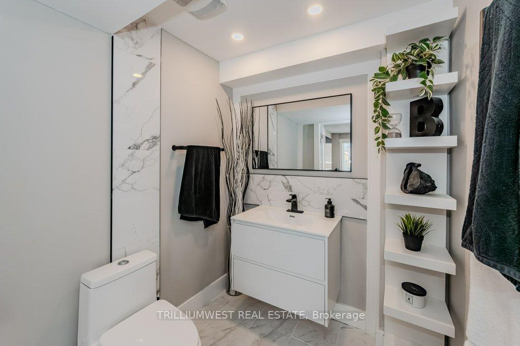 Photo 34 of 127 Law Drive, Guelph, Grange Road — HOMEH